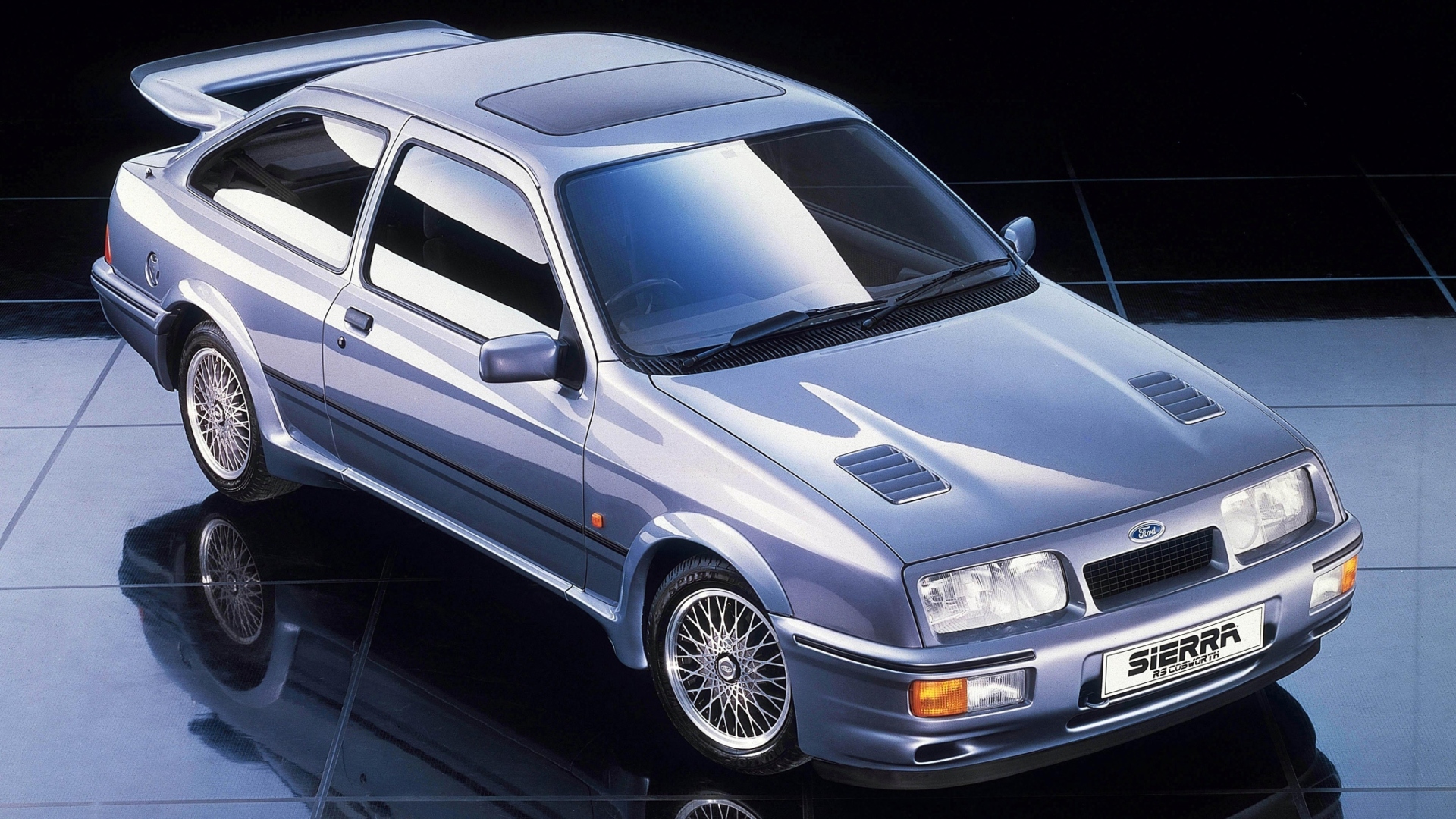 Ford-Sierra-RS-Cosworth-1