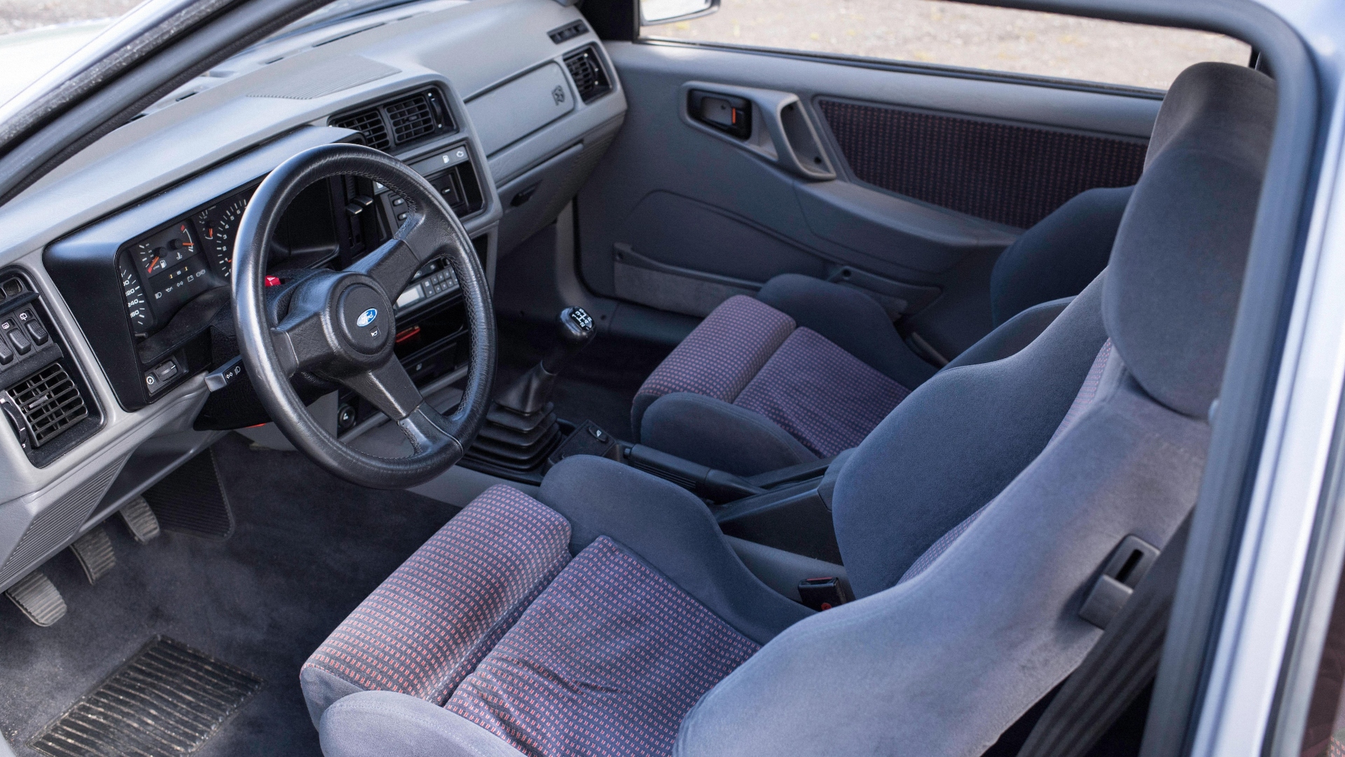 Ford-Sierra-RS-Cosworth-5