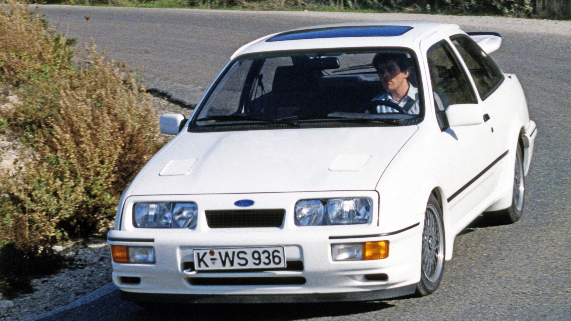 Ford-Sierra-RS-Cosworth-6