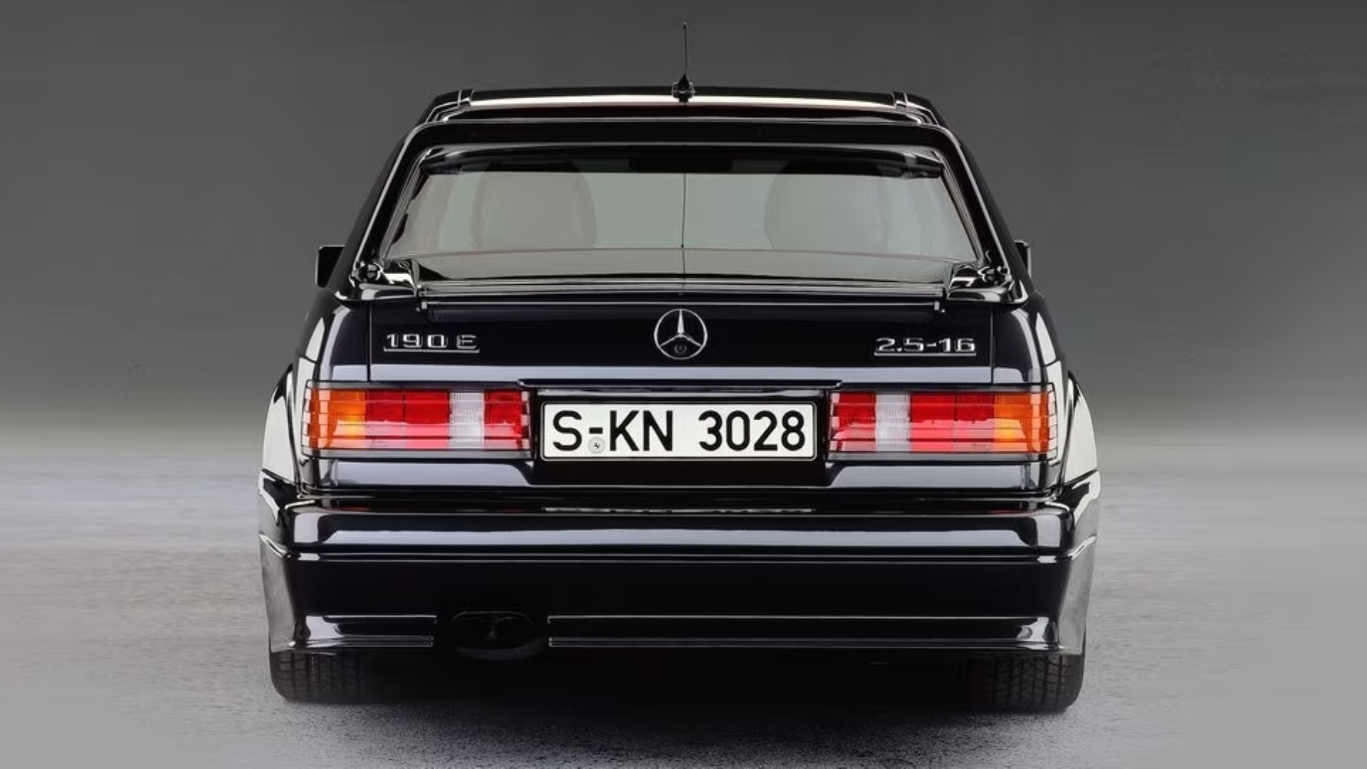 HWA-Mercedes-190E-25-Evo-II-8