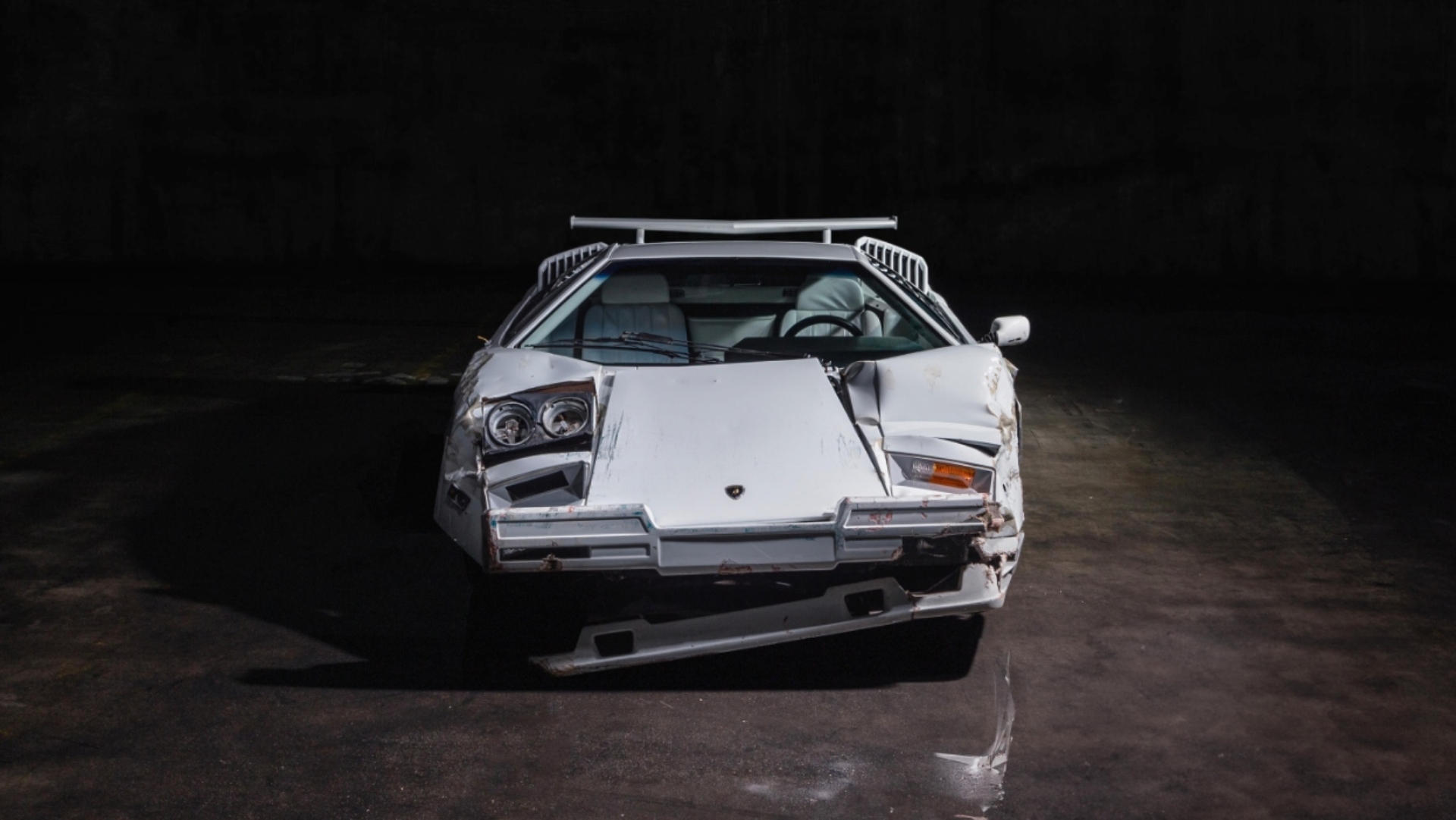 Lamborghini-Countach-The-Wolf-of-Wall-Street-3