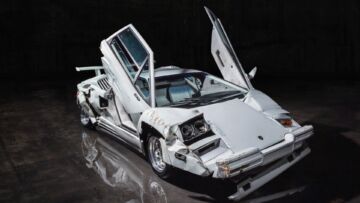 Lamborghini-Countach-The-Wolf-of-Wall-Street-7