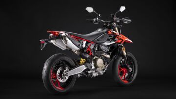 MY24_HYPERMOTARD_698_MONO_02_UC575816_Mid