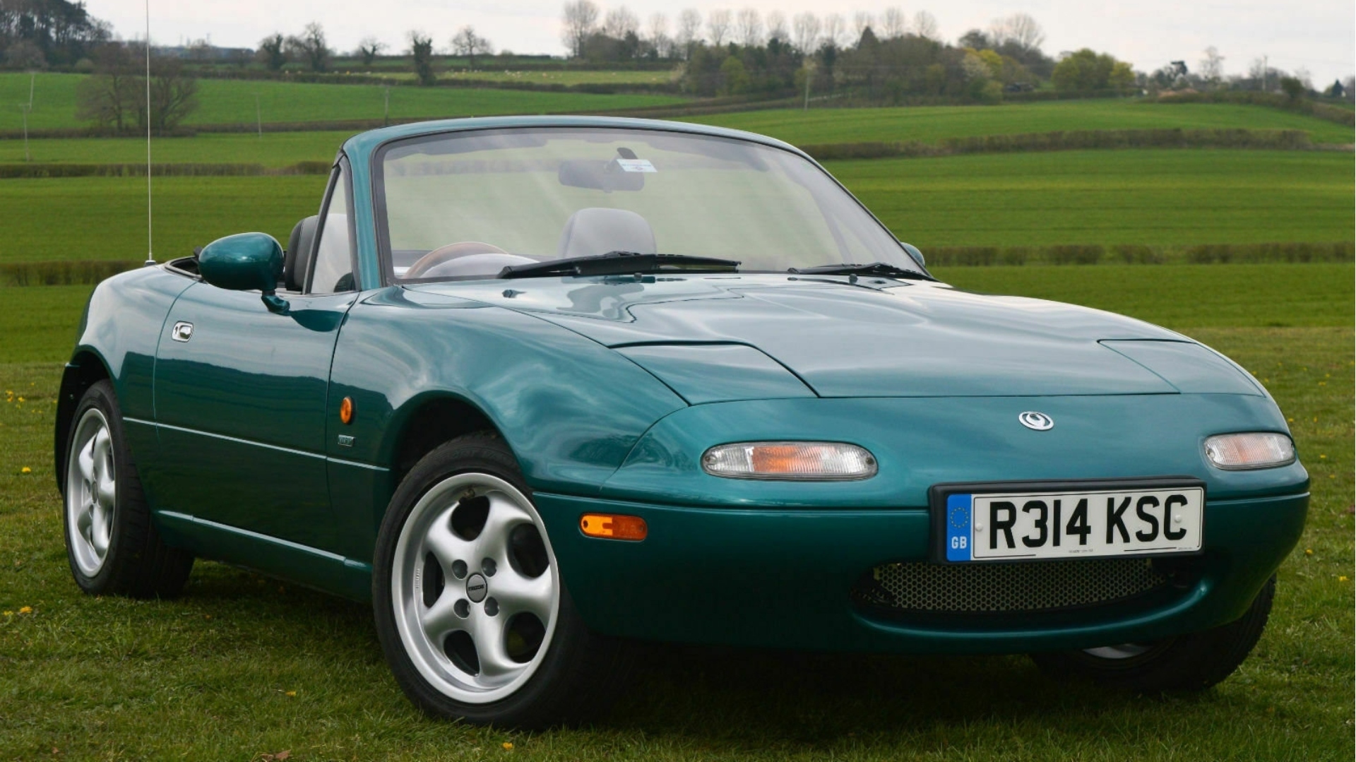 Mazda-MX-5-NA-14