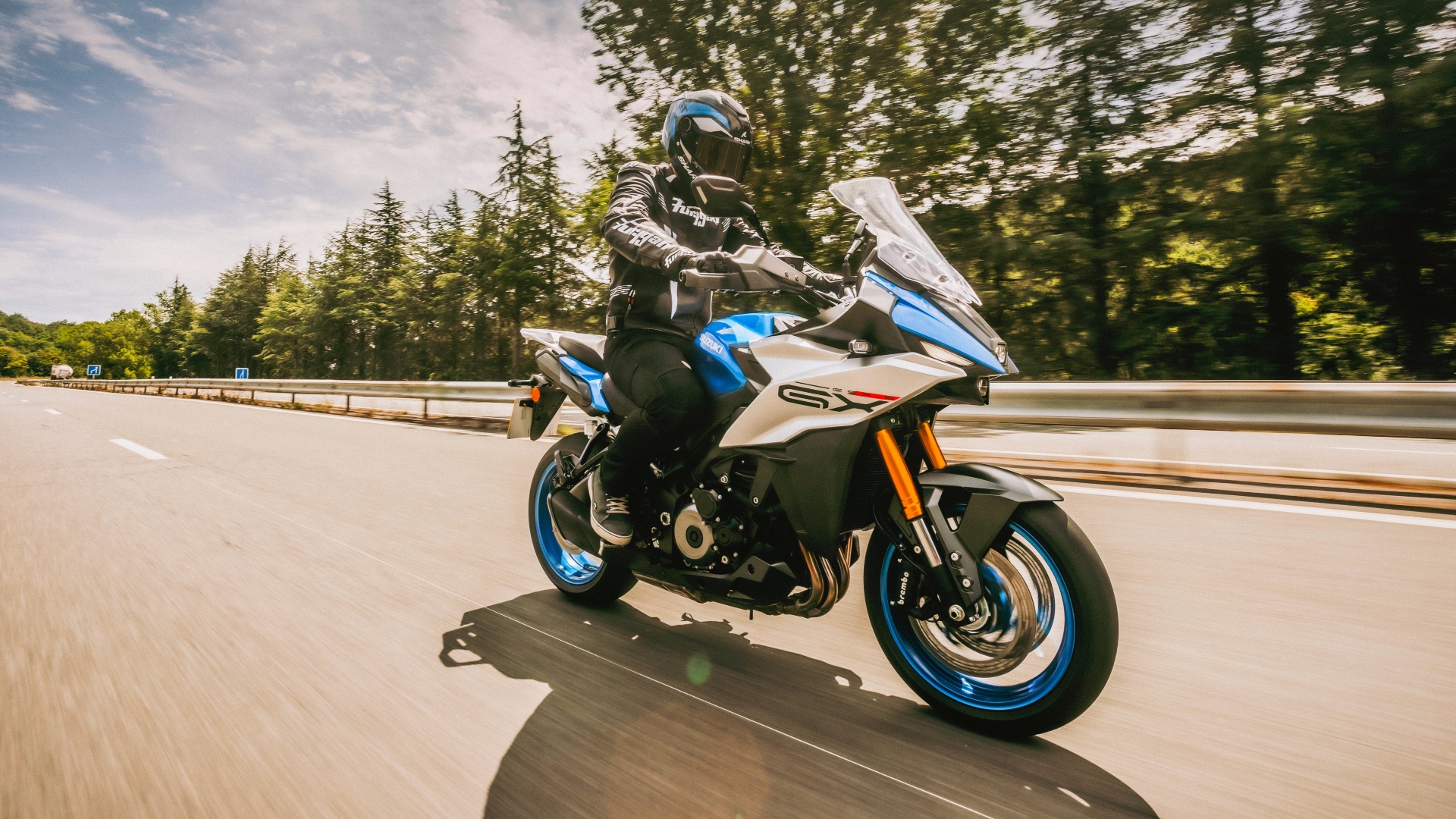 Suzuki GSX-S1000GX Suzuki GSX-S1000GX