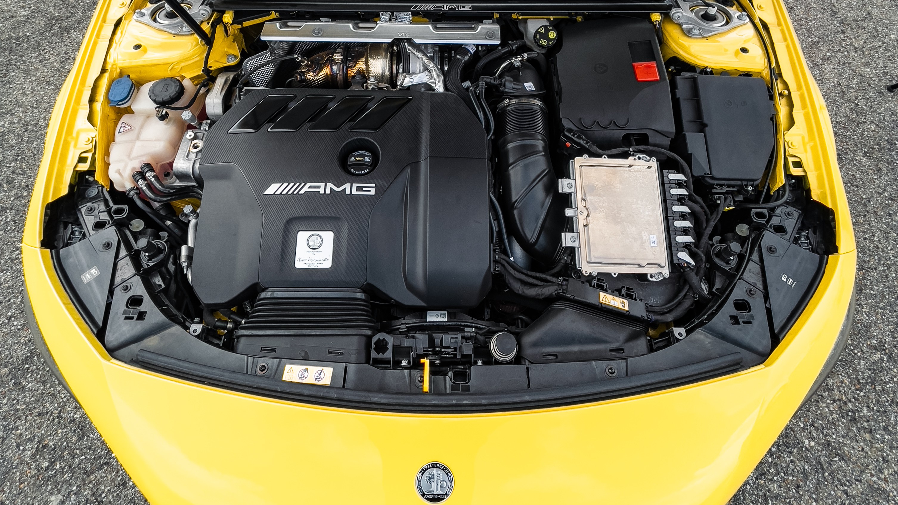 mercedes-amg-a-45-s-2023-restyling-prova-su-strada-test-1