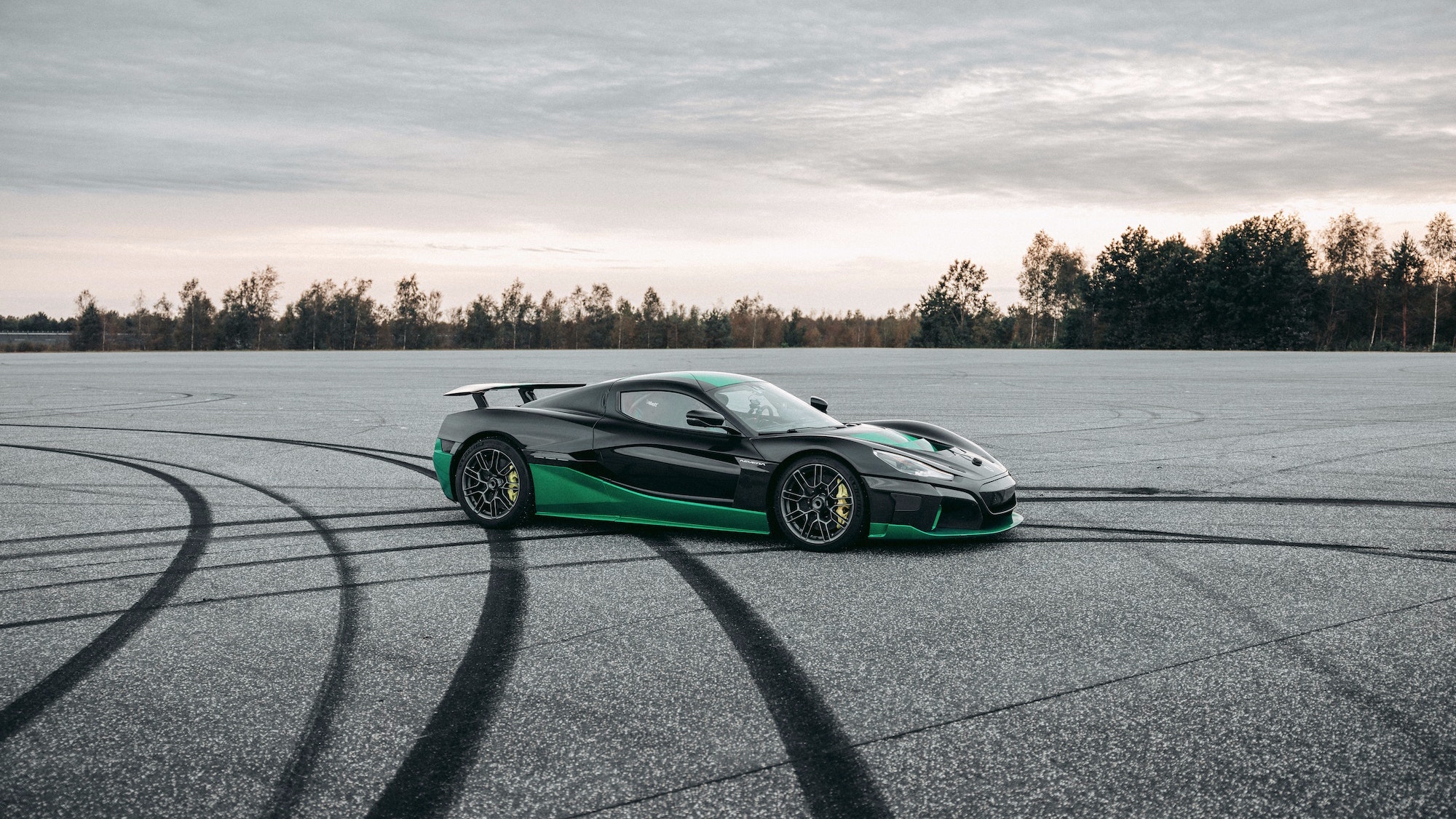 rimac-nevera-guinness-world-record-4