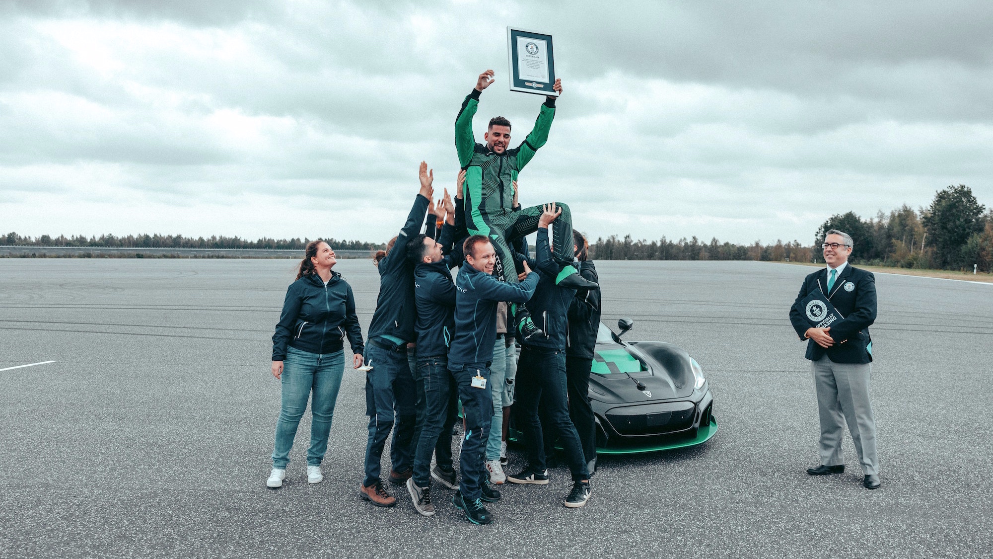 rimac-nevera-guinness-world-record-6