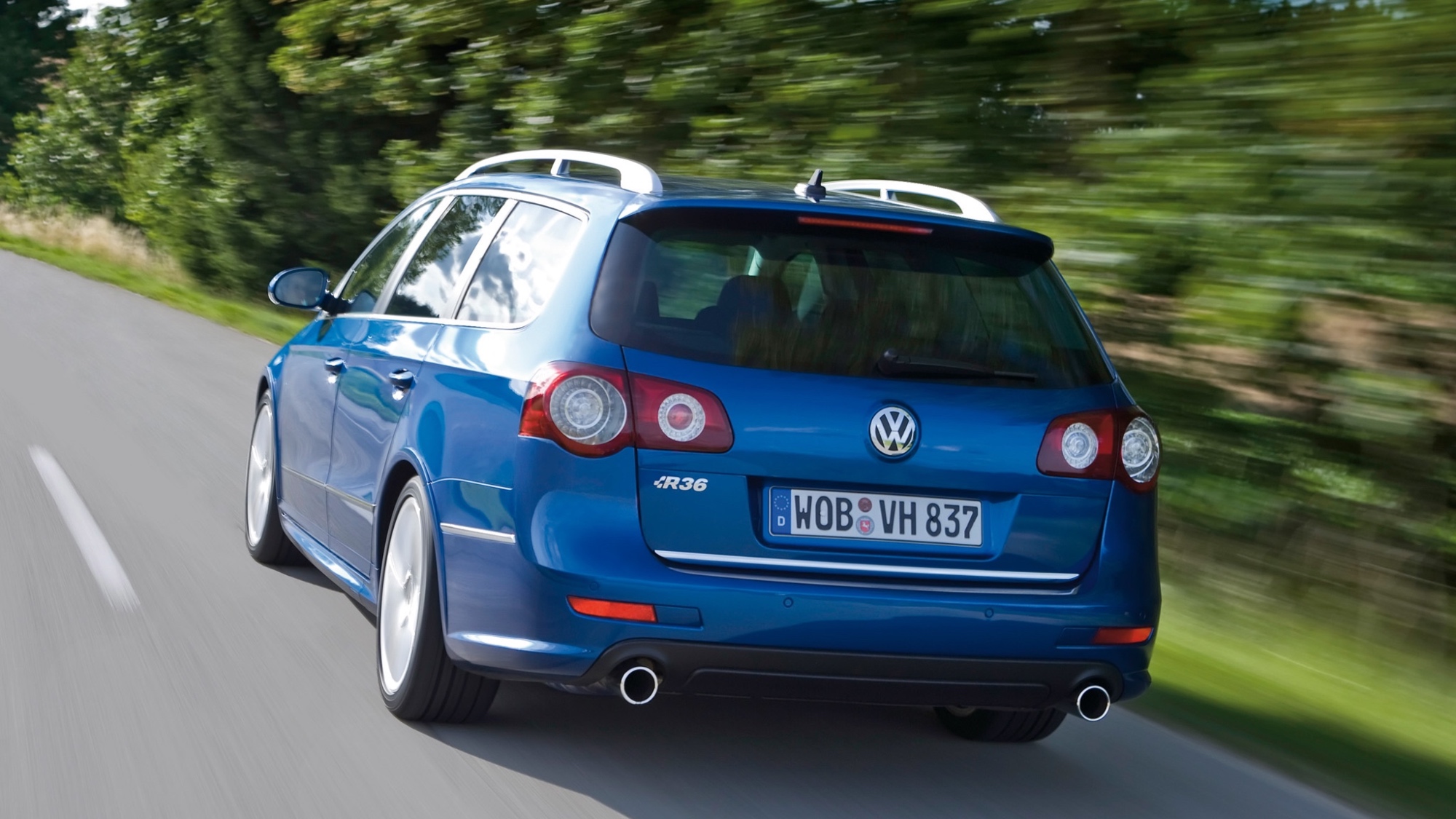 Settebello Passat: le wagon da collezione firmate VW - Veloce