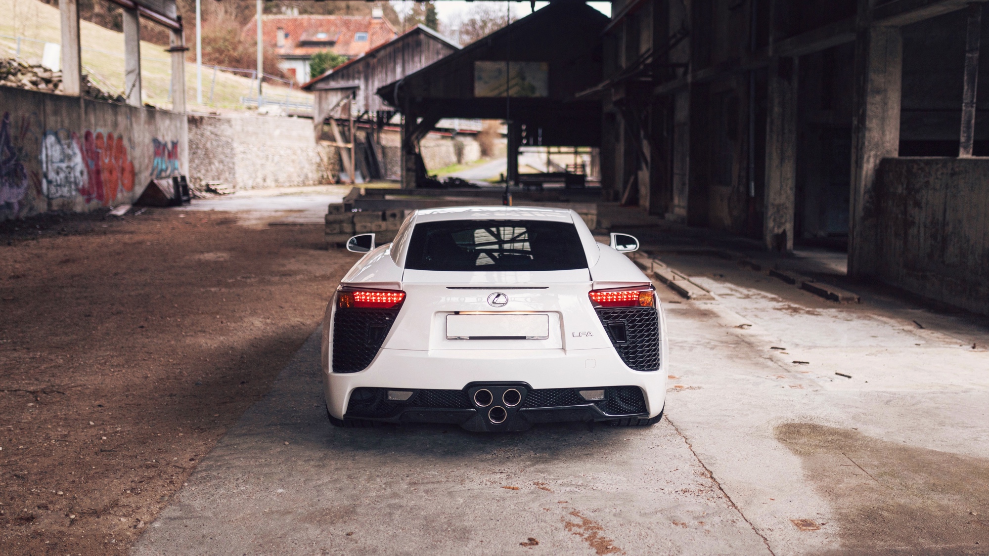 2011-Lexus-LFA1384841_