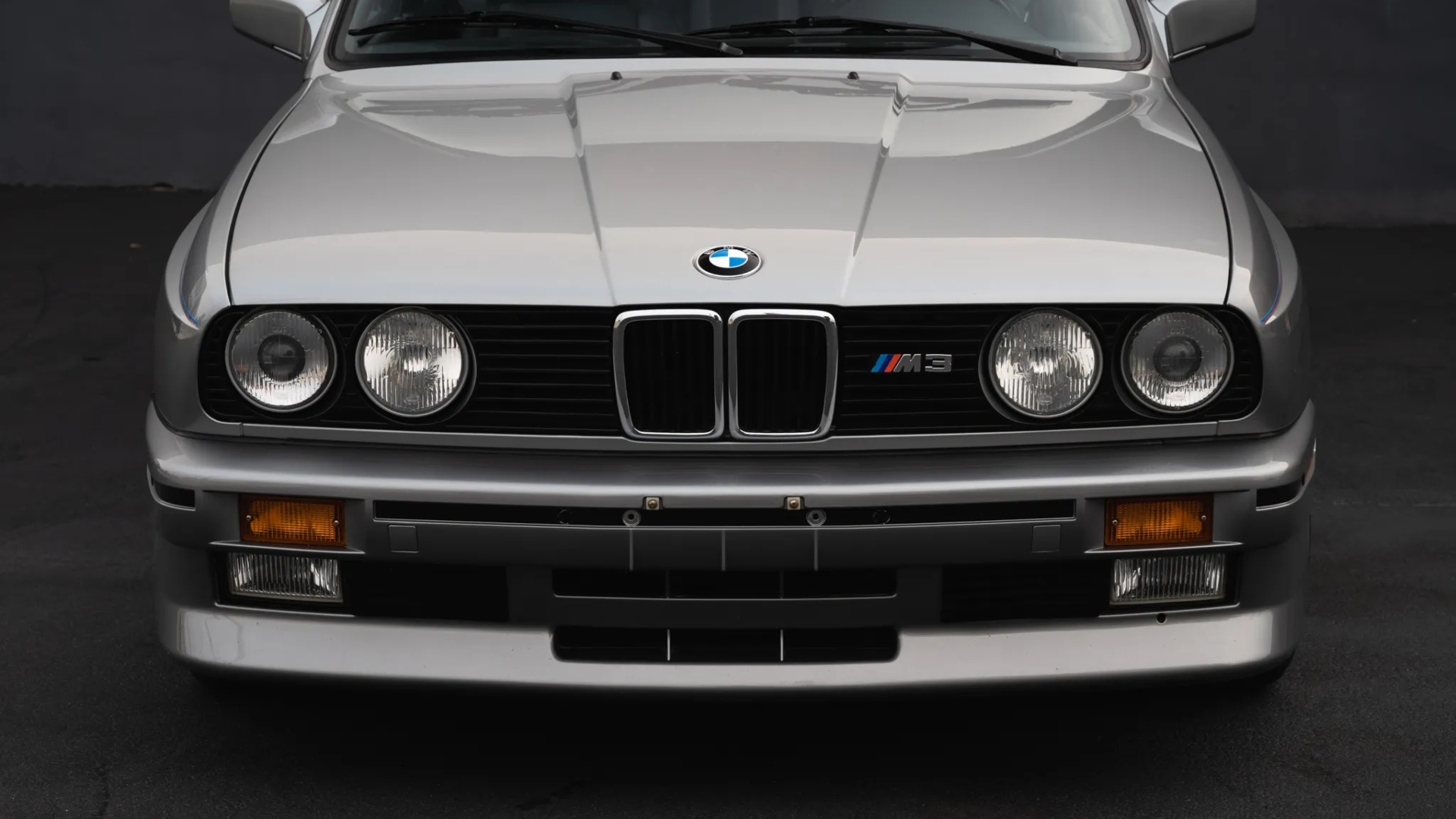 BMW-M3-E30-Alpina-B3-1988-bring-a-trailer-asta-2023-16 BMW-M3-E30-Alpina-B3-1988-bring-a-trailer-asta-2023-16