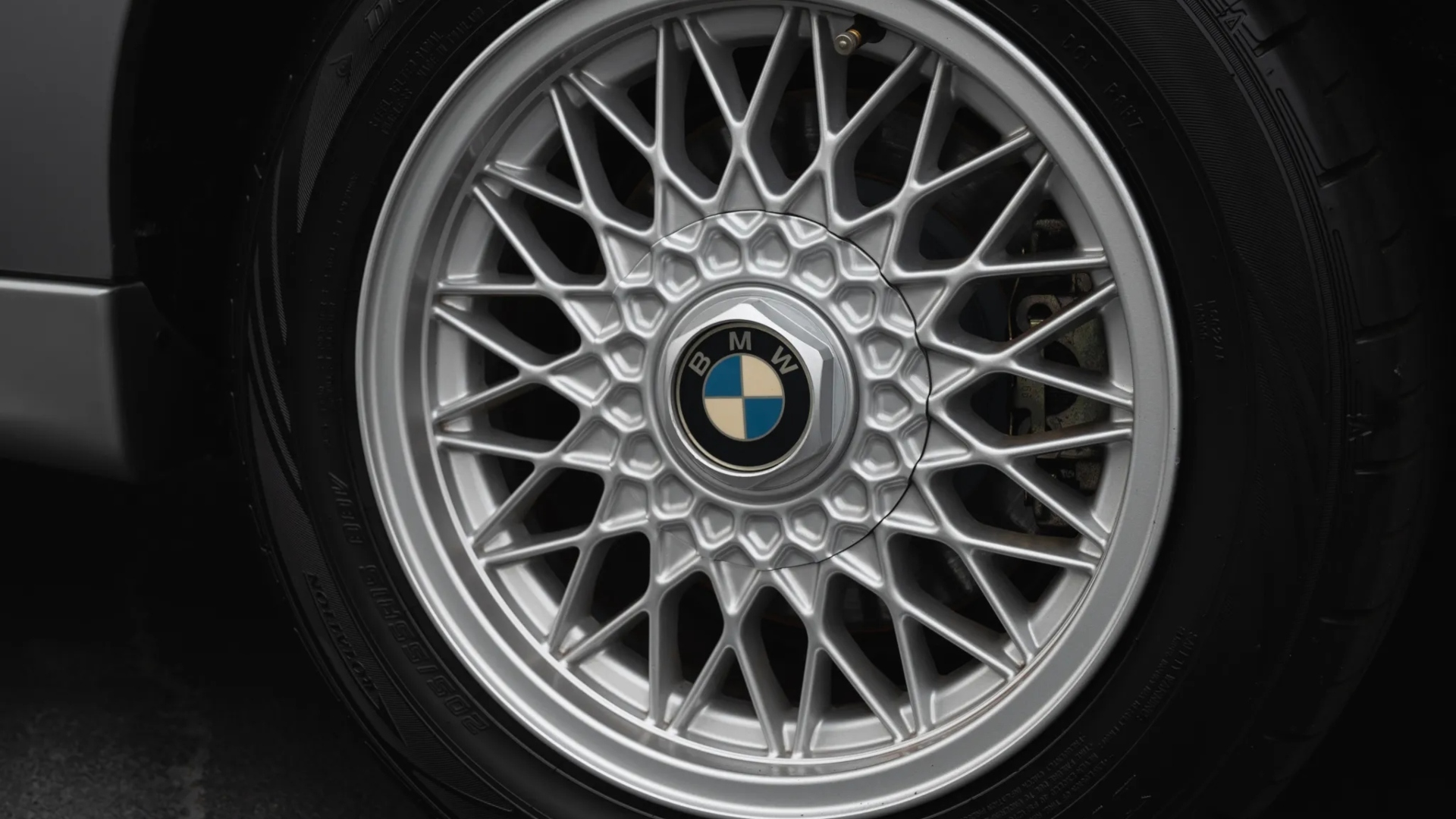 BMW-M3-E30-Alpina-B3-1988-bring-a-trailer-asta-2023-19 BMW-M3-E30-Alpina-B3-1988-bring-a-trailer-asta-2023-19