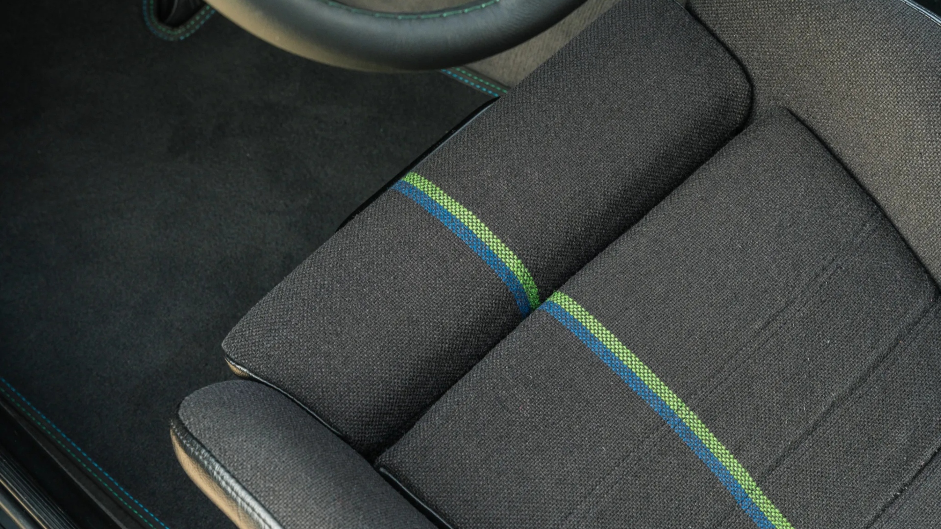 BMW-M3-E30-Alpina-B3-1988-bring-a-trailer-asta-2023-6 BMW-M3-E30-Alpina-B3-1988-bring-a-trailer-asta-2023-6