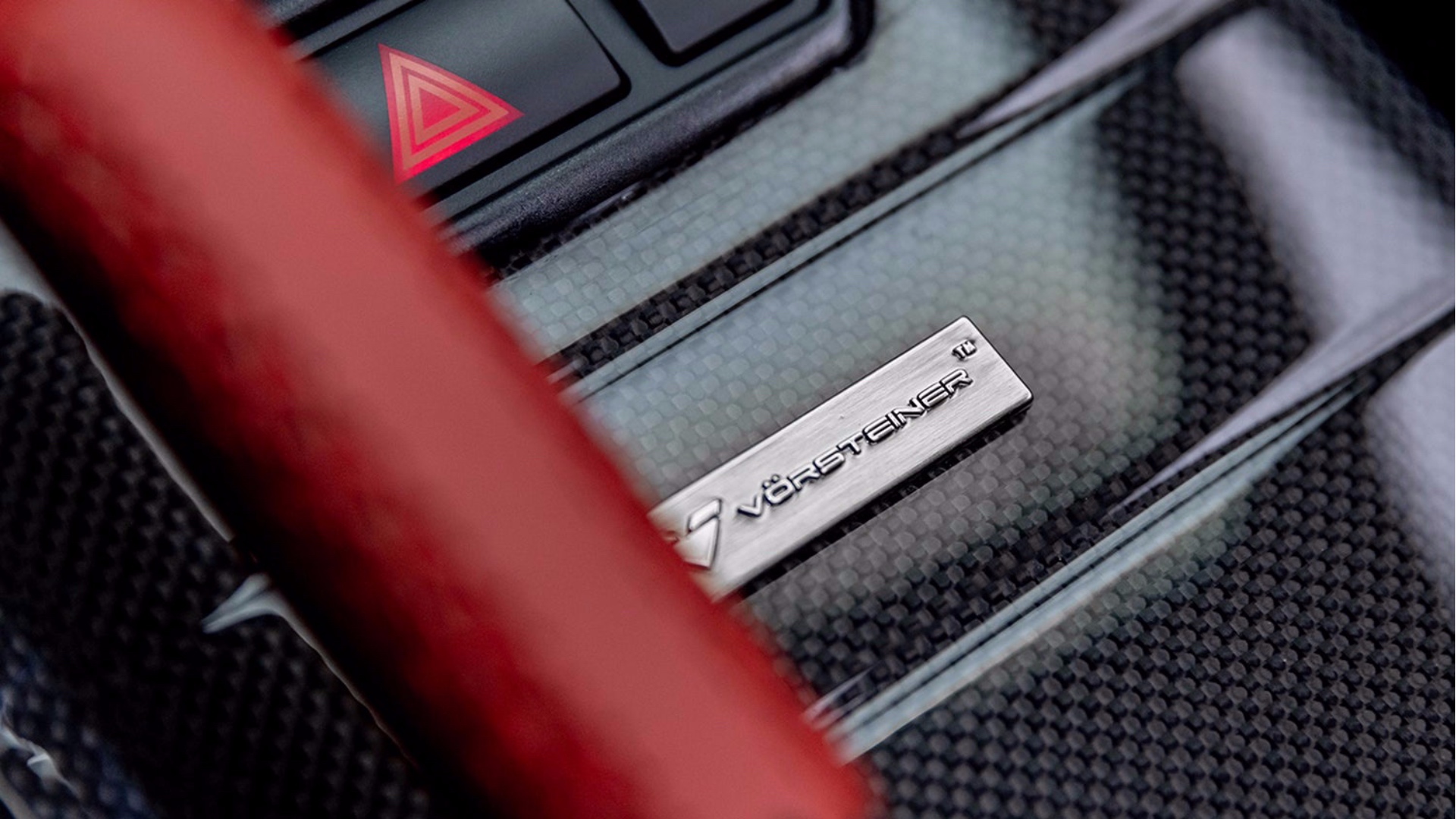 BMW_V-CSL_E46M3_CenterConsole_websitethumbnail_3_3000x