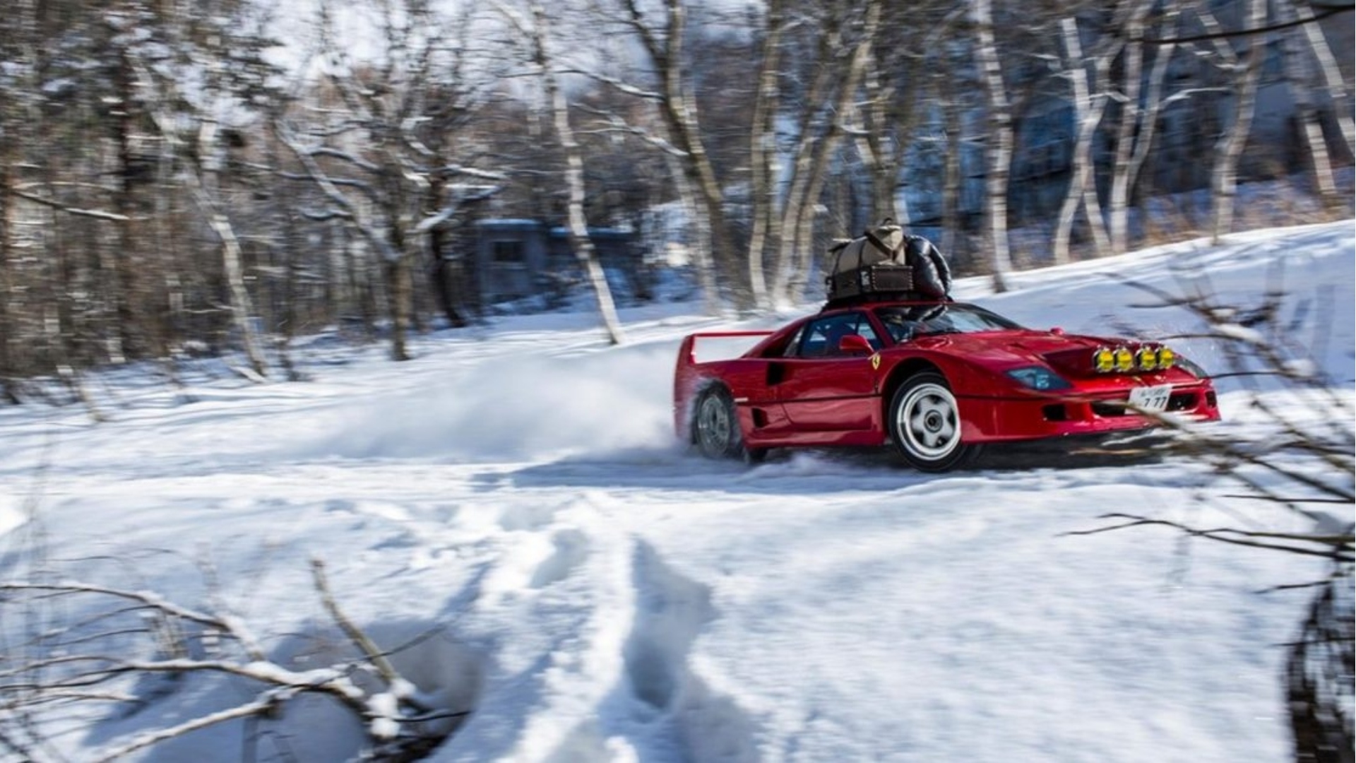 Ferrari-F40-sulla-neve-video-red-bull-4