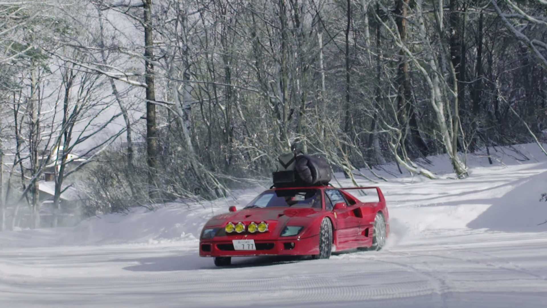 Ferrari-F40-sulla-neve-video-red-bull-cover