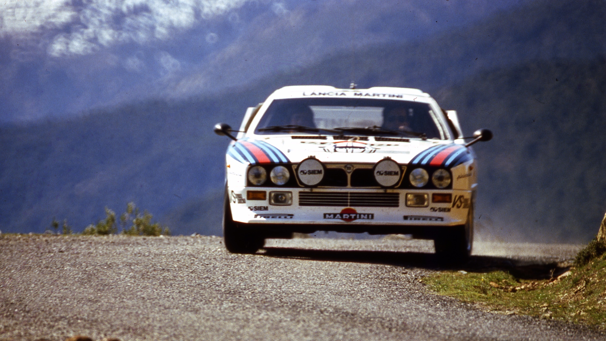 Lancia-037-1983-rally-champion-3