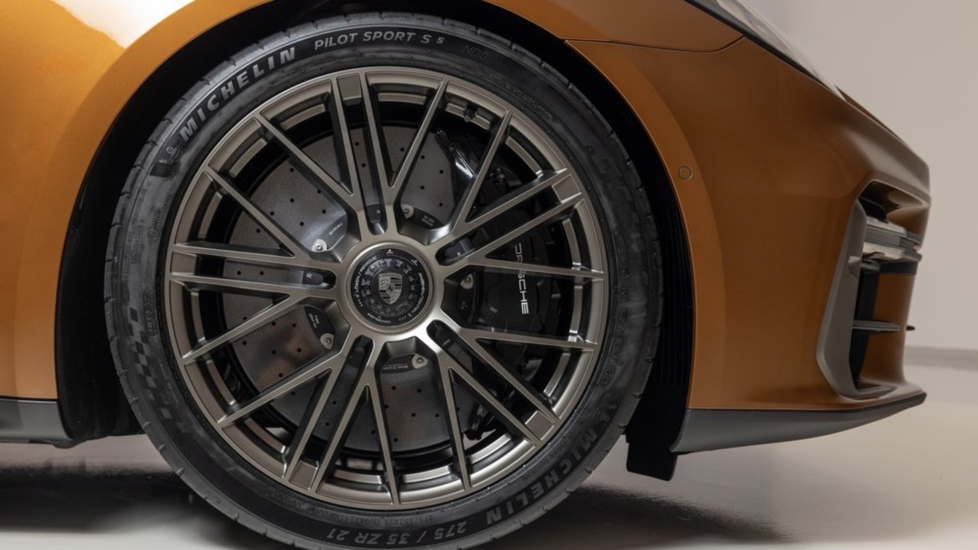 Porsche-Panamera-2024-1