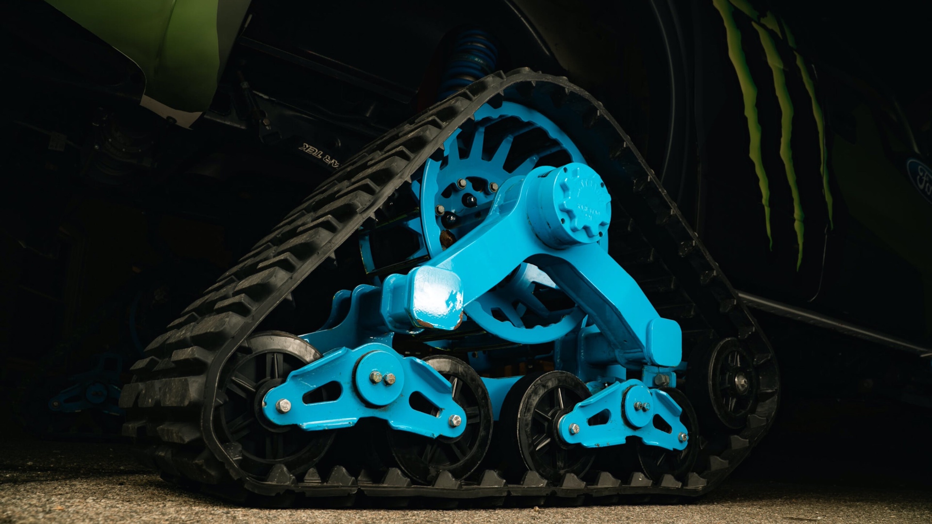 2009-Ford-F-150-RaptorTRAX-Ken-Block-00004