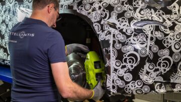 photo-simon-palfradereditorial-use-only-2 photo-simon-palfradereditorial-use-only-2