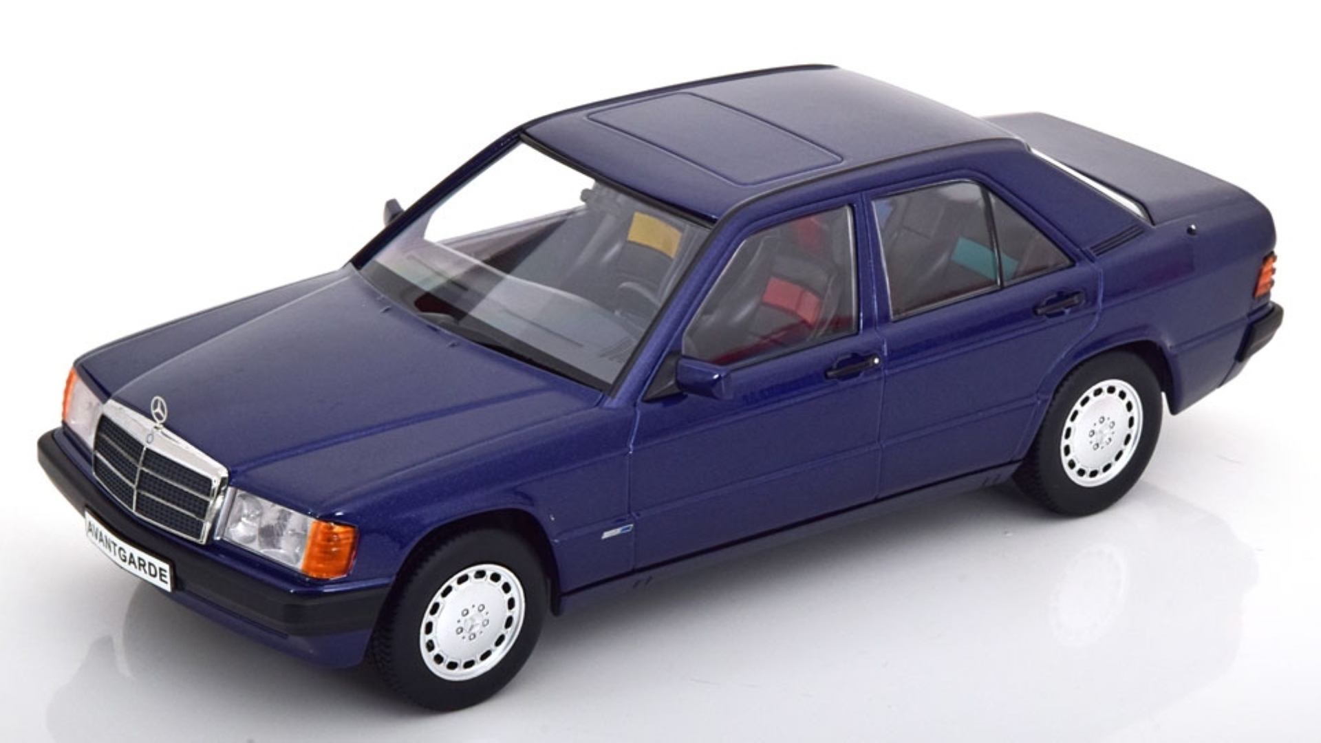 Mercedes-190-Triple-9-modellini-car-model-models-2 Mercedes-190-Triple-9-modellini-car-model-models-2