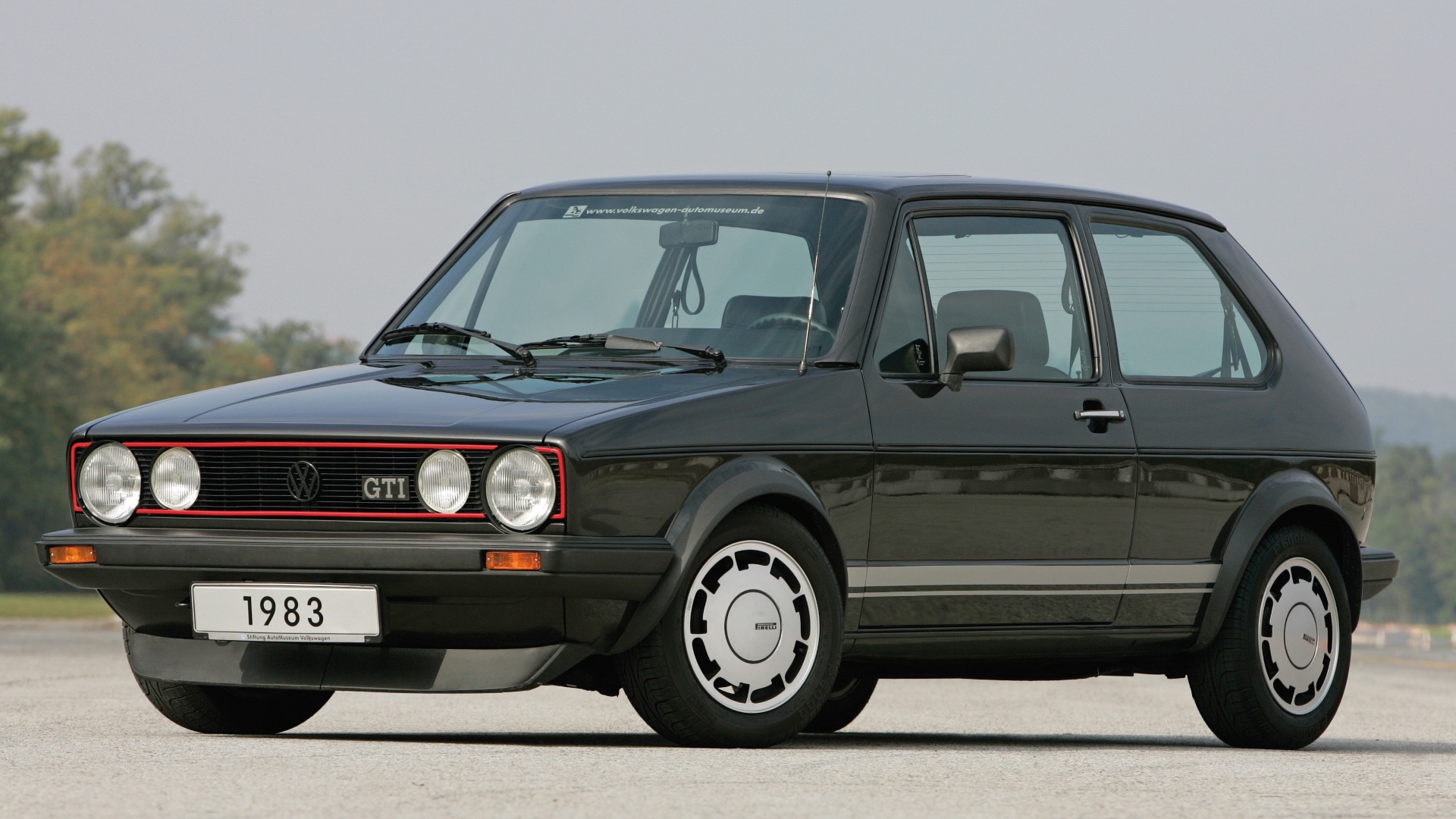 Volkswagen-Golf-1-serie-Pirelli-storia-1 Volkswagen-Golf-1-serie-Pirelli-storia-1