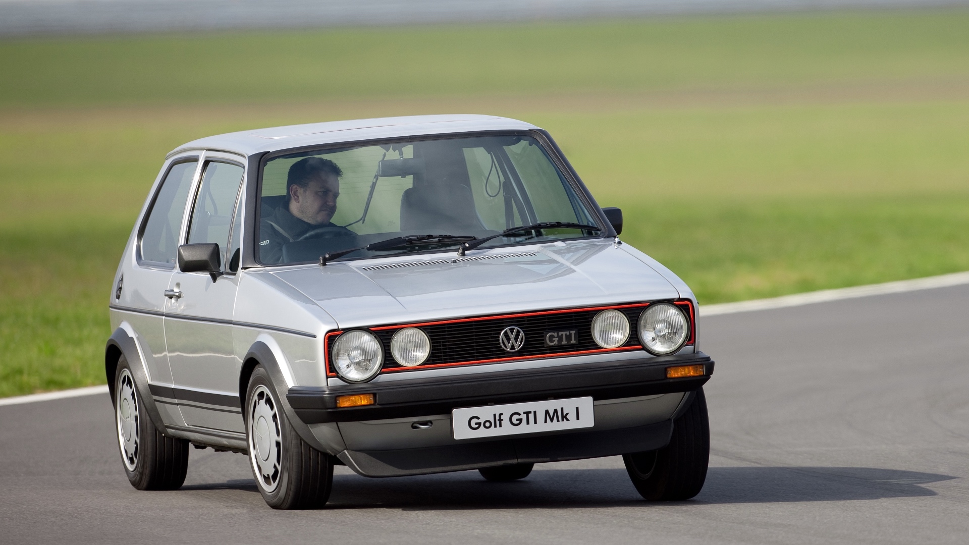 Volkswagen-Golf-1-serie-storia-17 Volkswagen-Golf-1-serie-storia-17