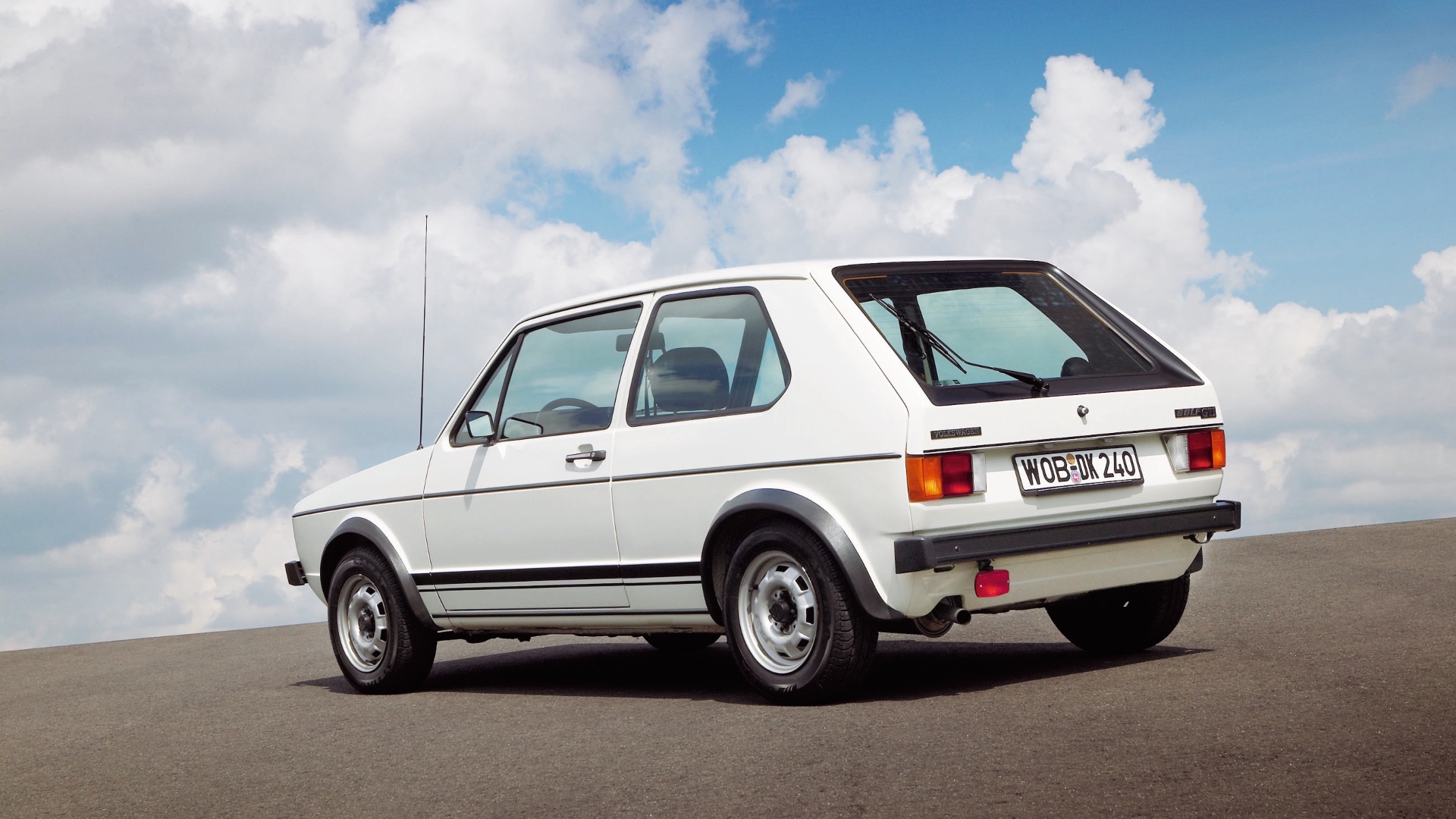 Exterior: Stationary, Golf GTI 1976 Exterior: Stationary, Golf GTI 1976