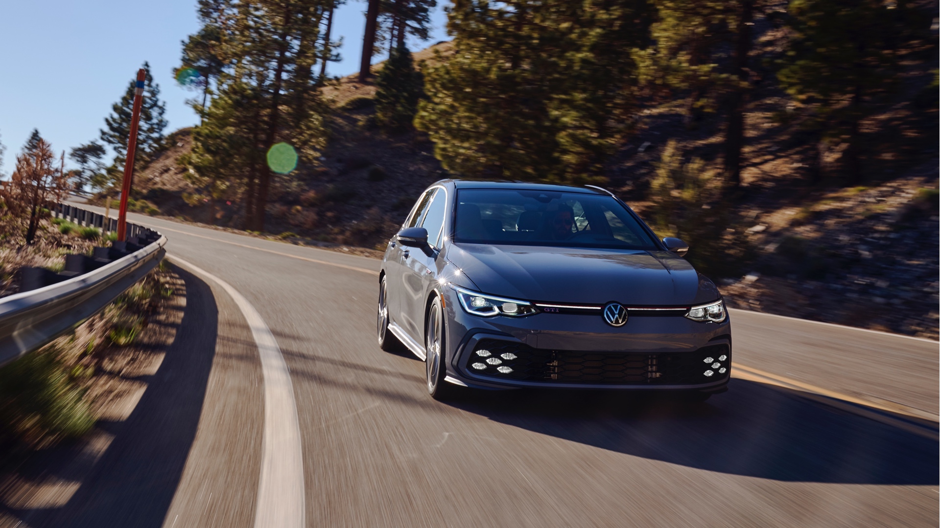 Volkswagen Golf GTI: borghese o racer?