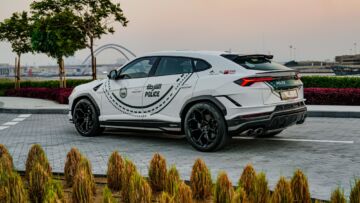 lamborghini-urus-performante-polizia-dubai-9 lamborghini-urus-performante-polizia-dubai-9