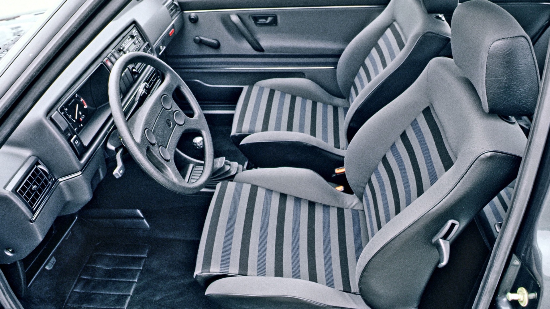 volkswagen_golf_gti_16v_3 volkswagen_golf_gti_16v_3