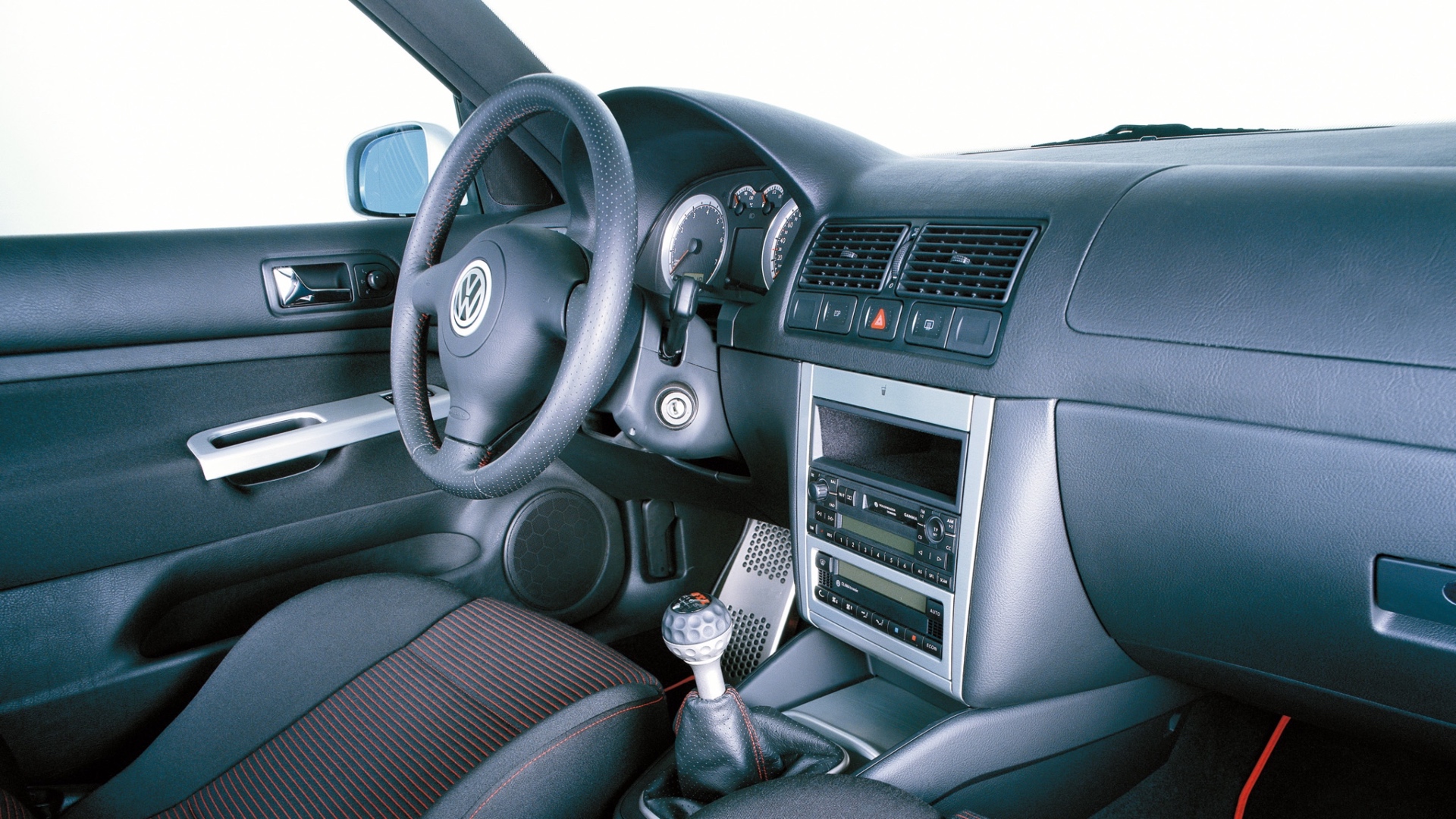 volkswagen_golf_gti_25th_anniversary_7 volkswagen_golf_gti_25th_anniversary_7