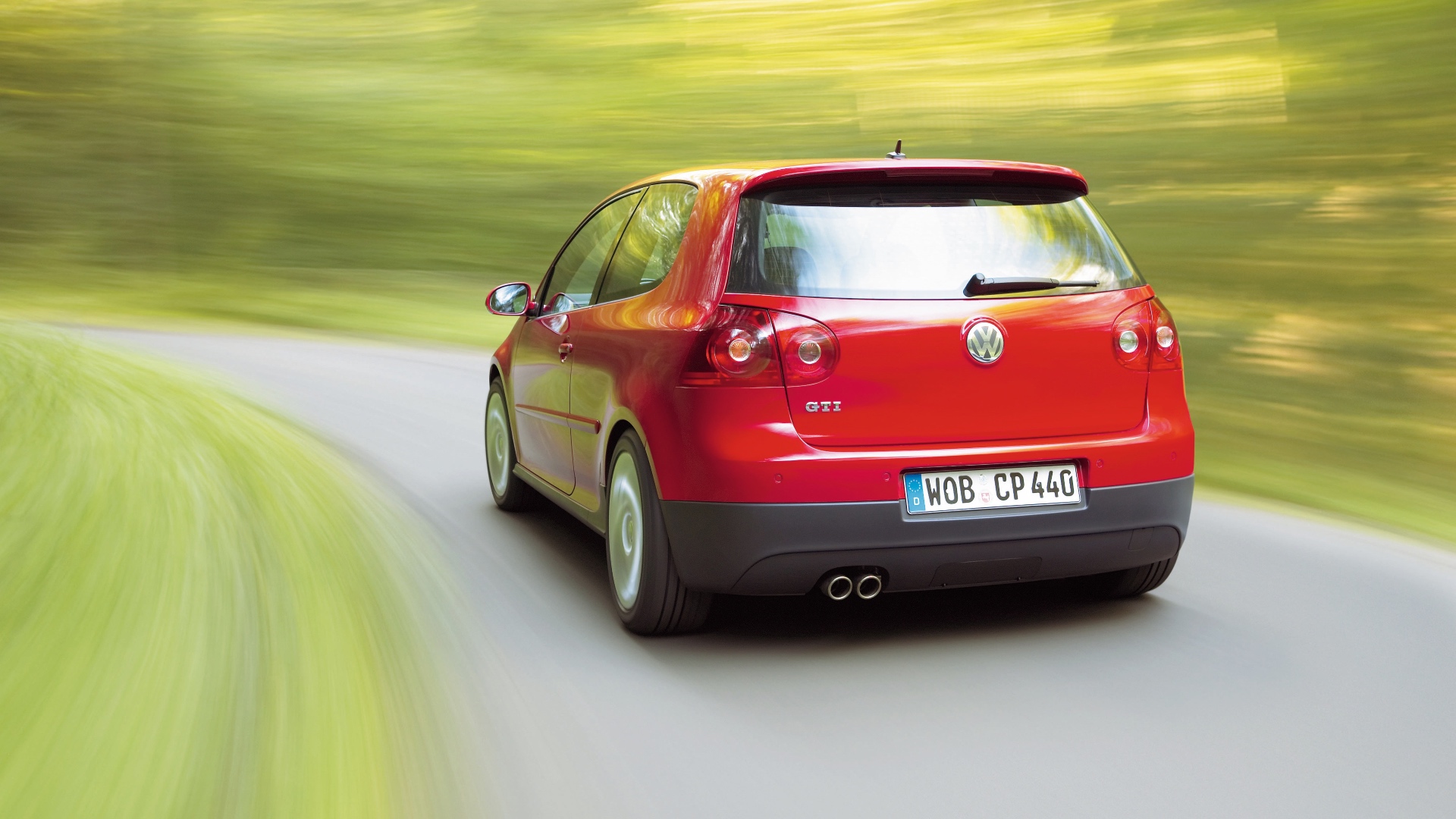 Exterior: In motion Exterior: In motion