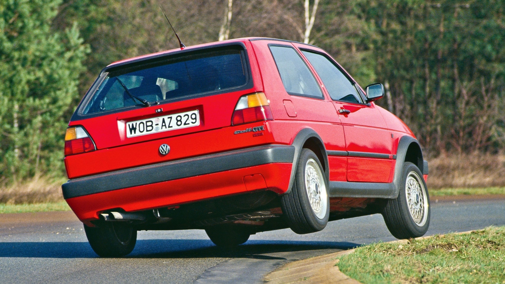 volkswagen_golf_gti_g60_3-door_2 volkswagen_golf_gti_g60_3-door_2