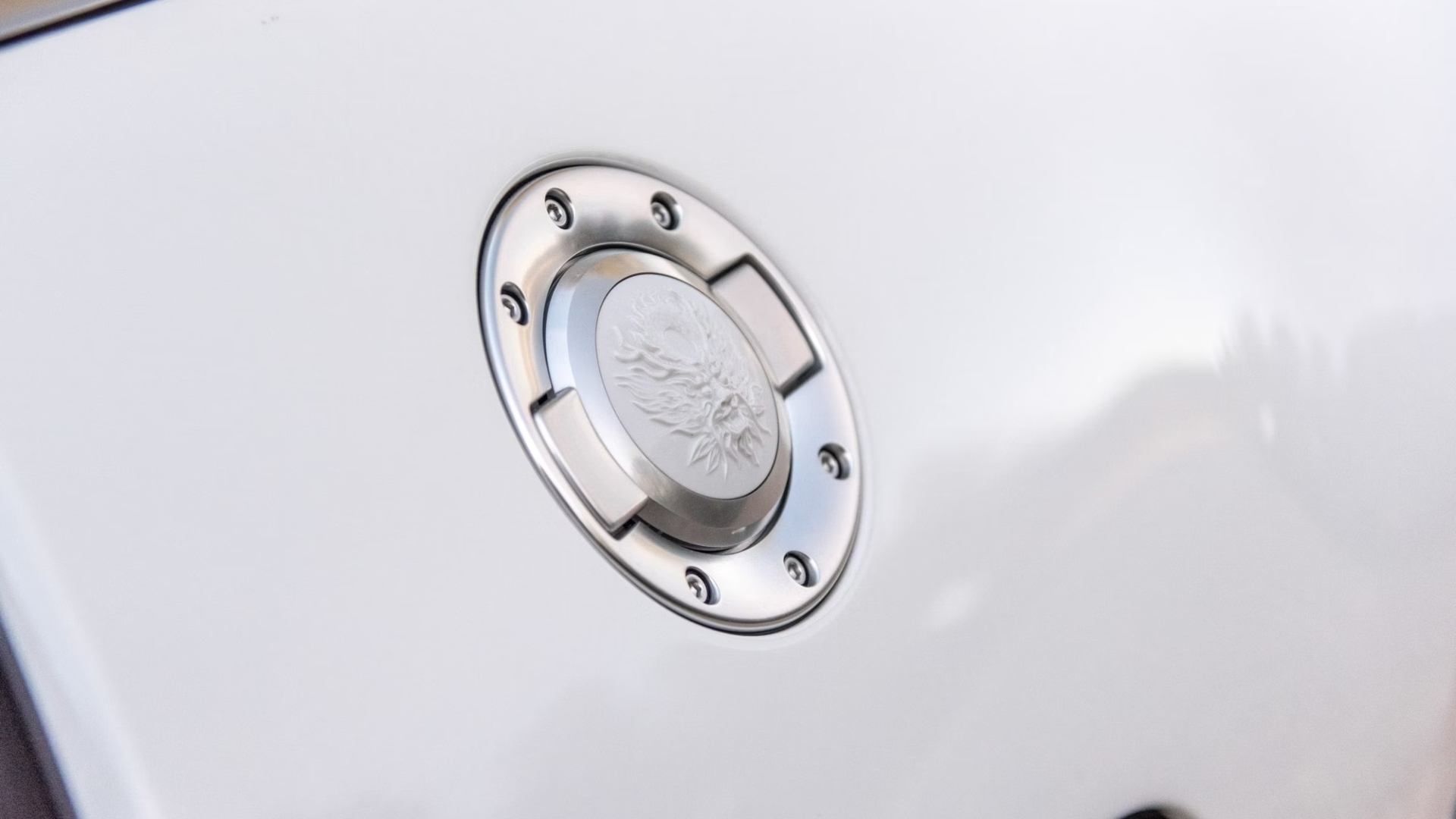 Bugatti-Veyron-Grand-Sport-Wei-Long-13 Bugatti-Veyron-Grand-Sport-Wei-Long-13