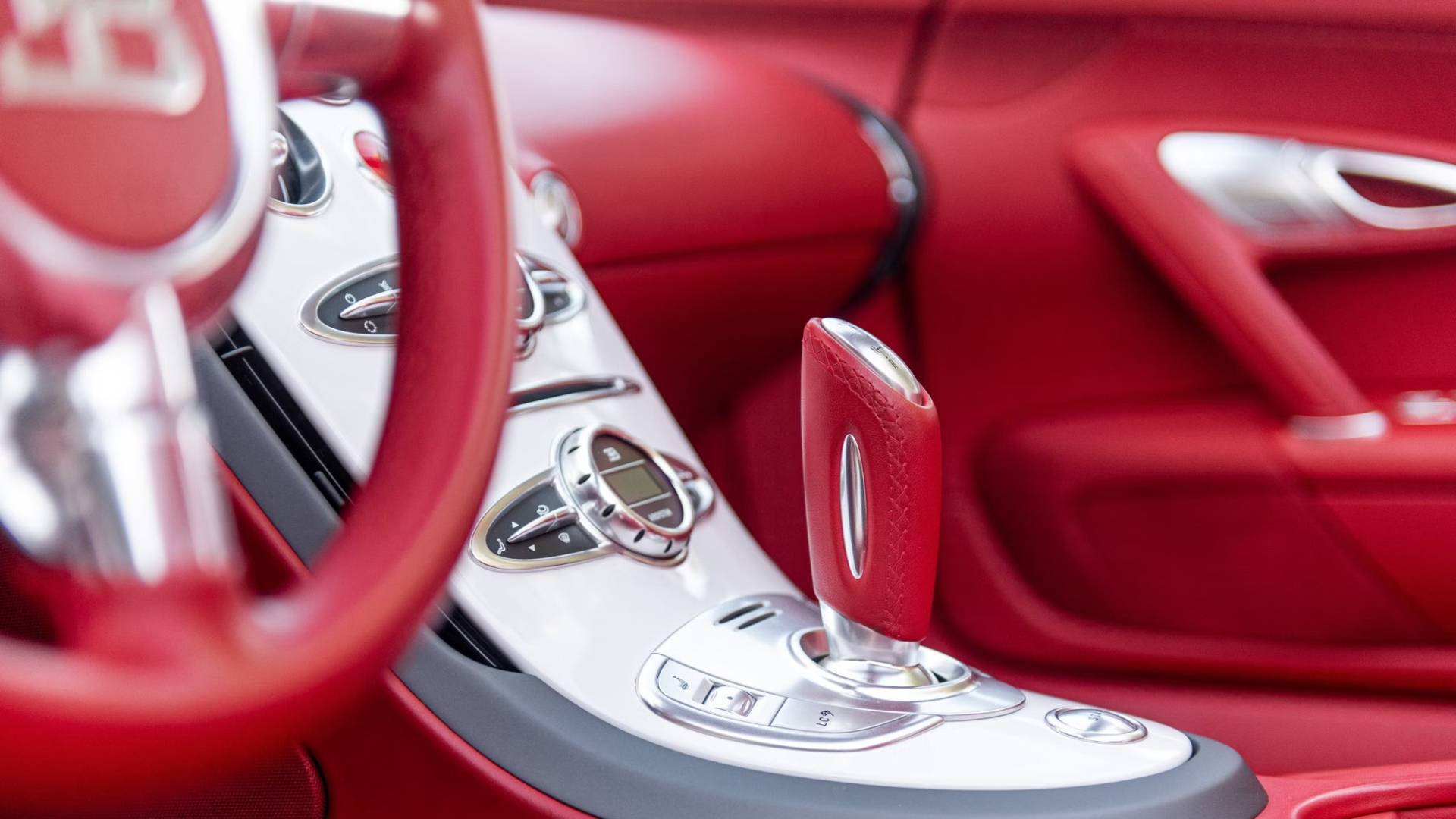 Bugatti-Veyron-Grand-Sport-Wei-Long-8 Bugatti-Veyron-Grand-Sport-Wei-Long-8