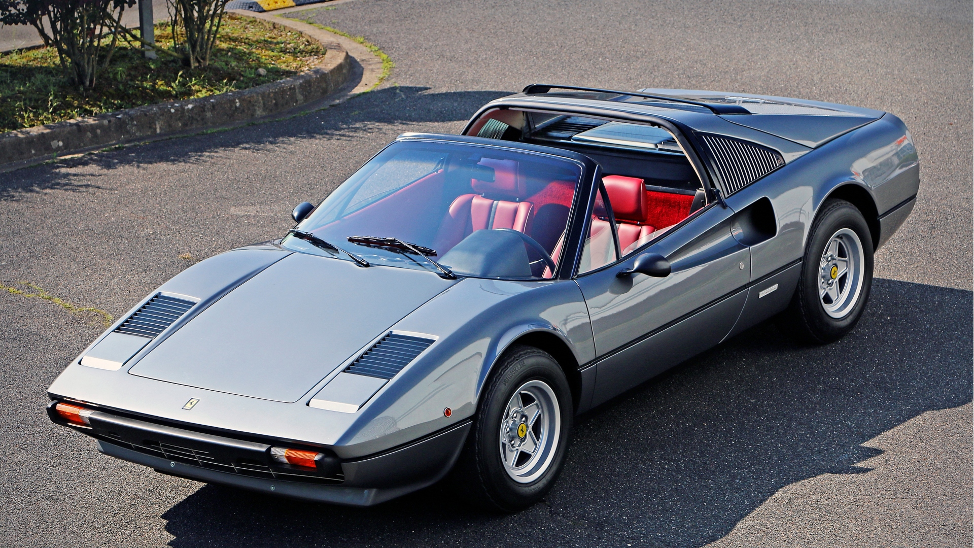 Ferrari-308-GTB-GTS-3