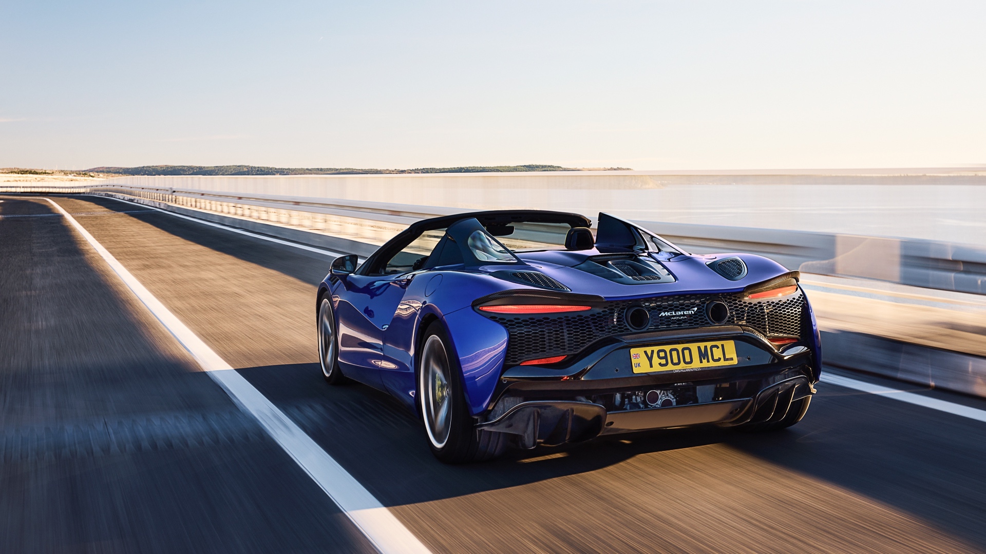 McLarenArturaSpider.03