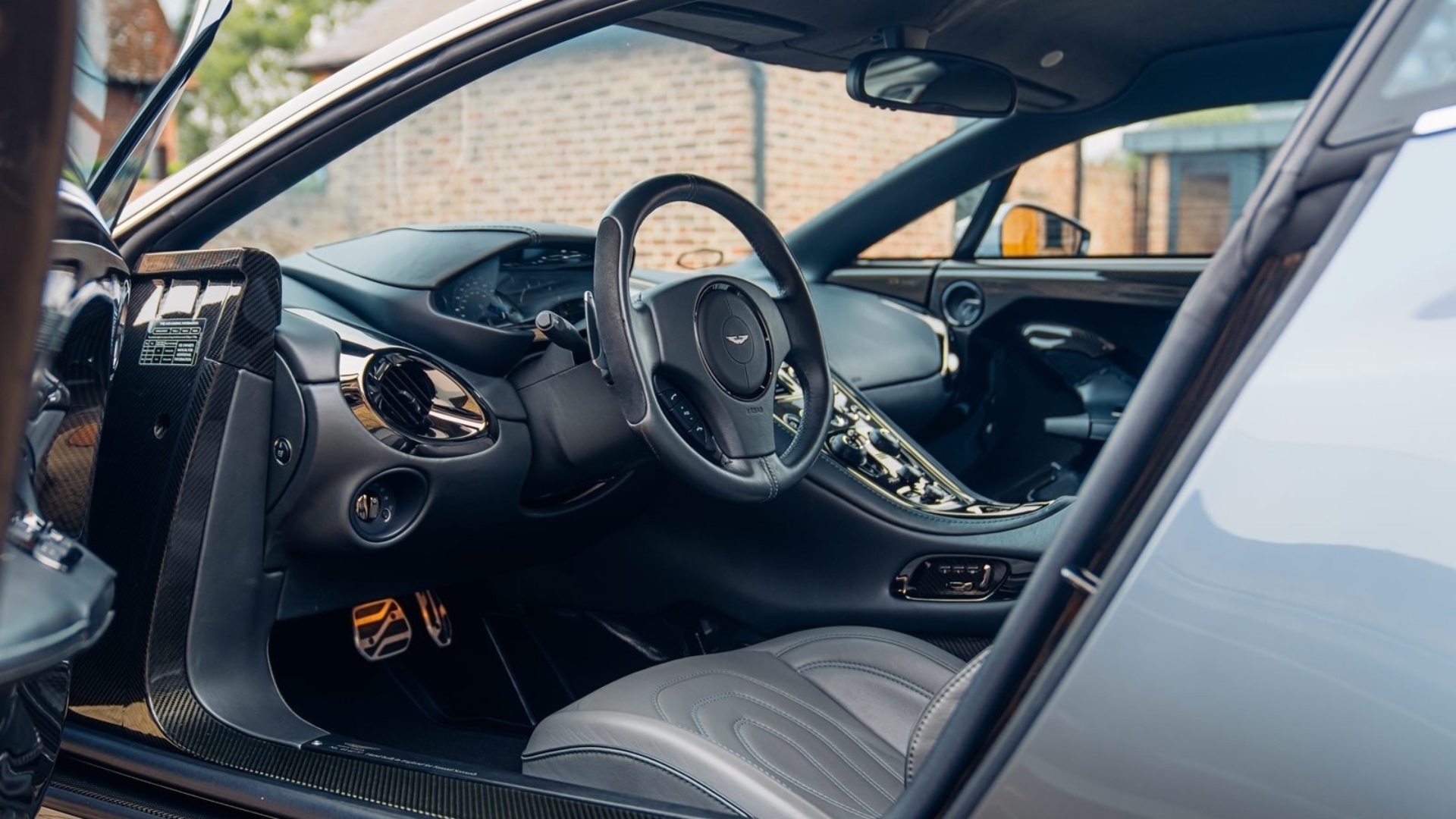 aston-martin-one-77-dk-engineering-13 aston-martin-one-77-dk-engineering-13