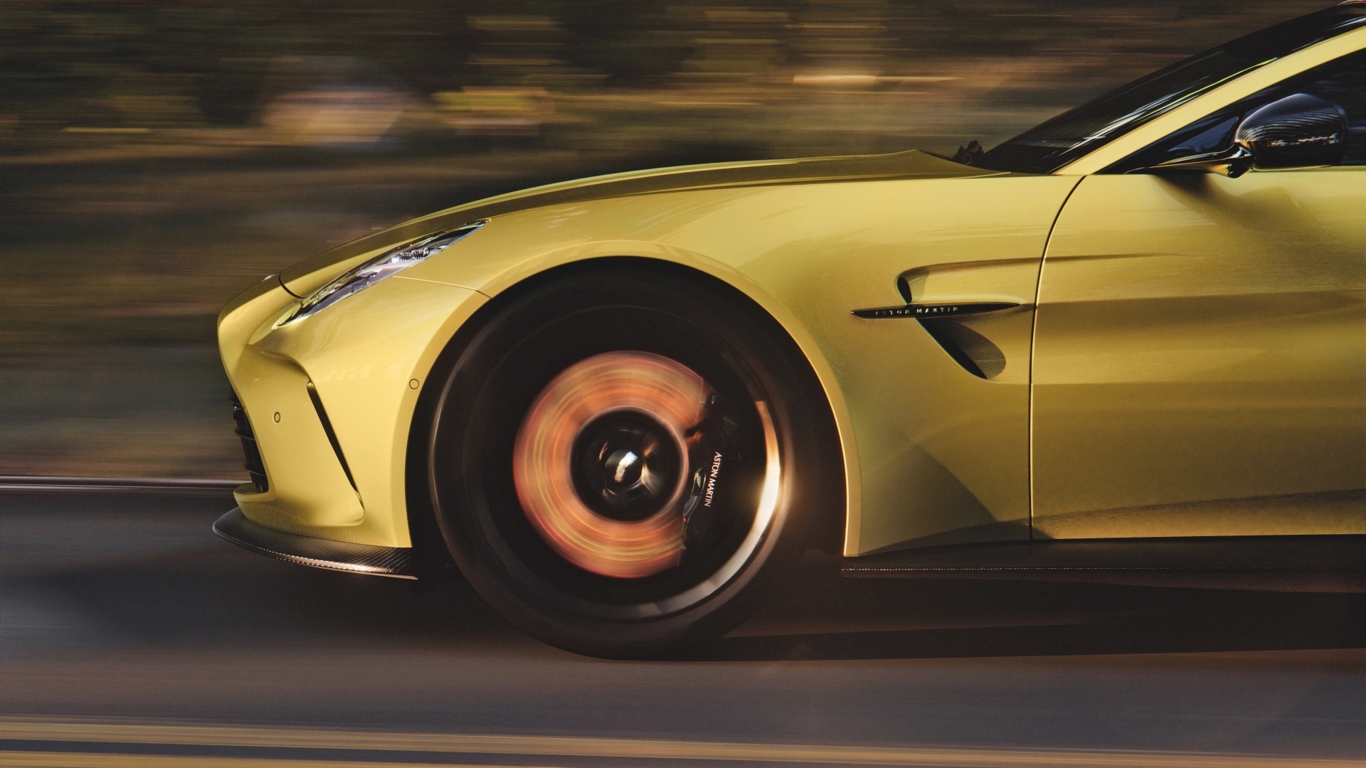 aston-martin-vantage-2024-4