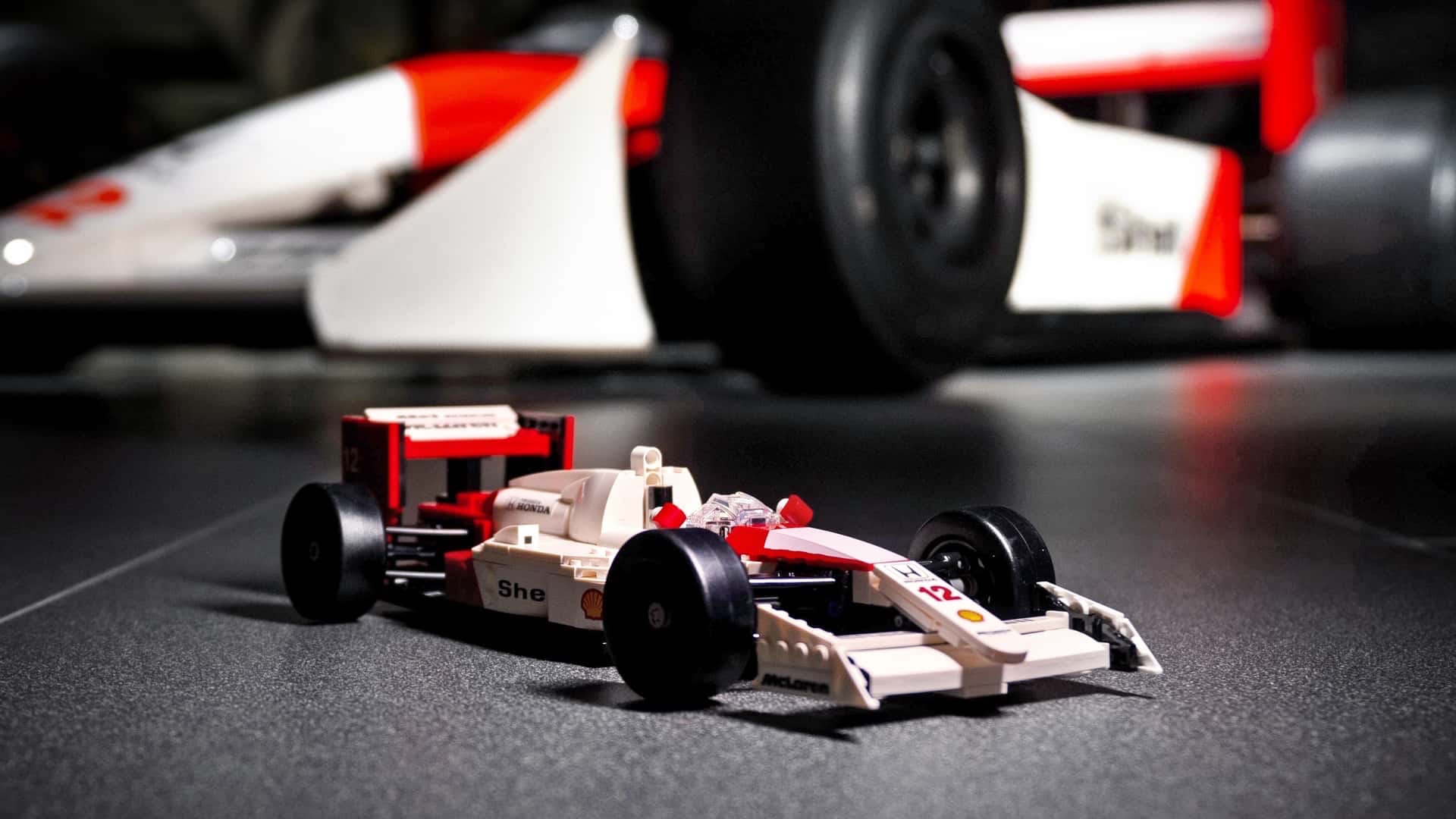 Ora esiste il Lego della mitica McLaren di Senna