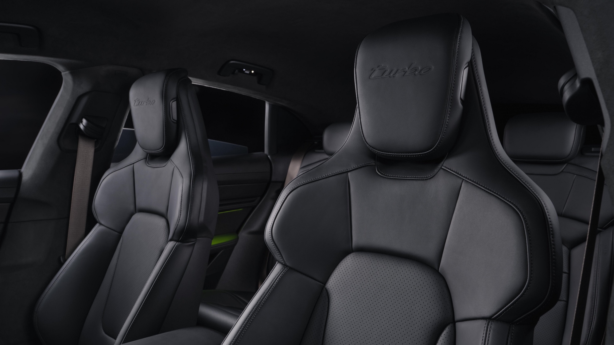 porsche-taycan-2024-34