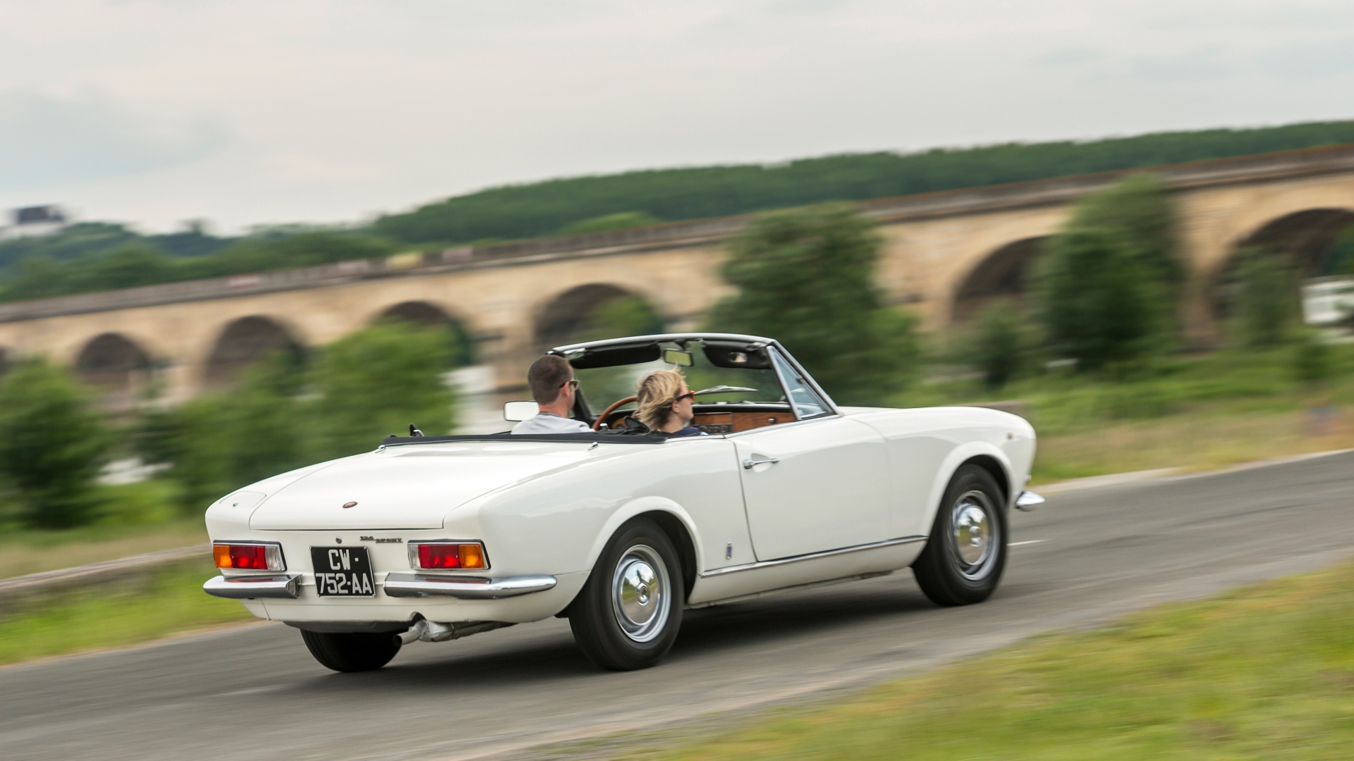 Fiat-124-Sport-Spider-3