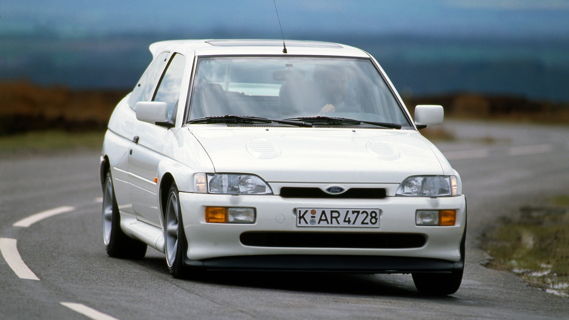 Ford-Escort-RS-Cosworth-11