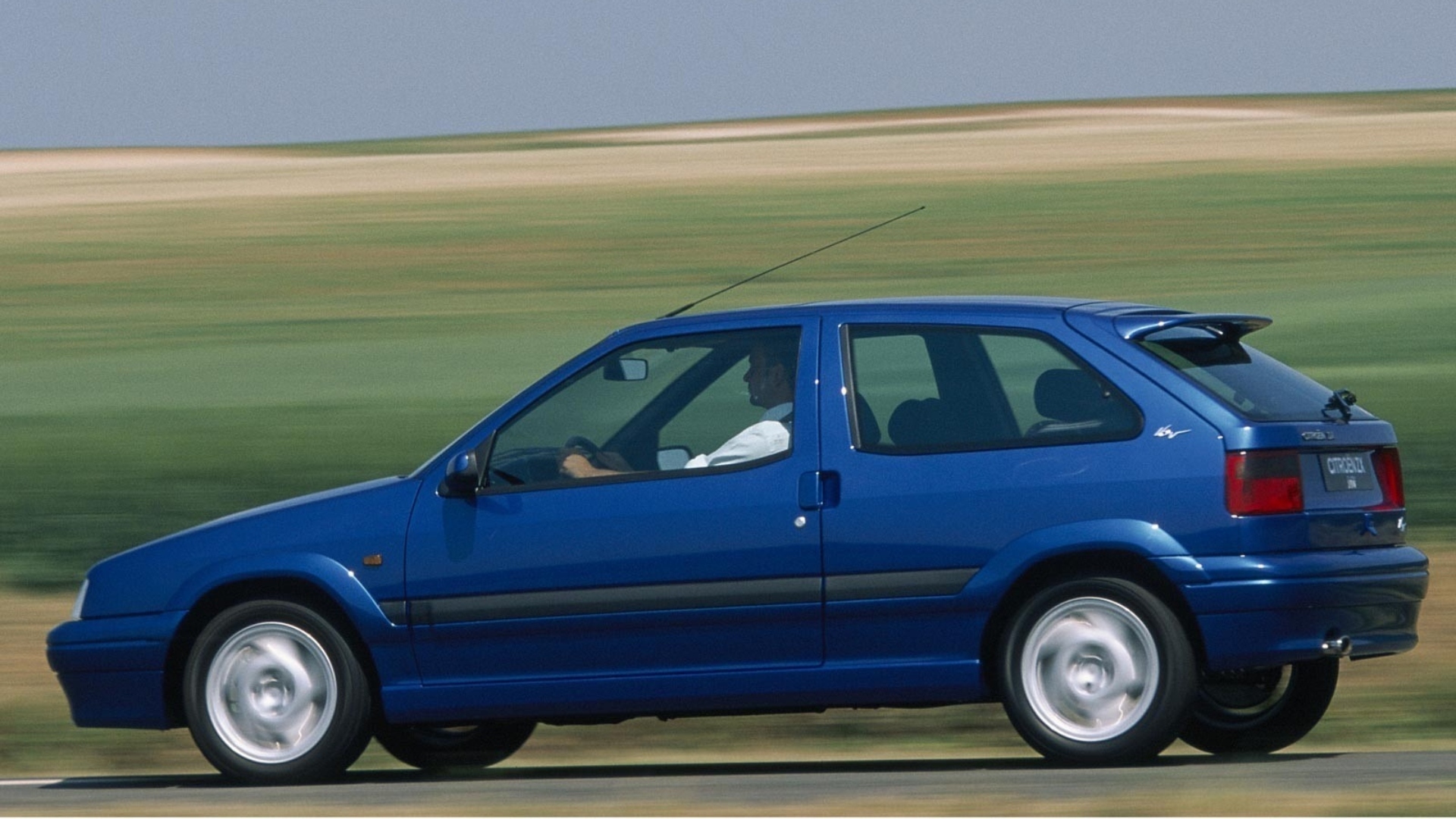 Hot-hatch-francesi-sedici-volte-16V-clio-williams-renault-peugeot-citroen-2