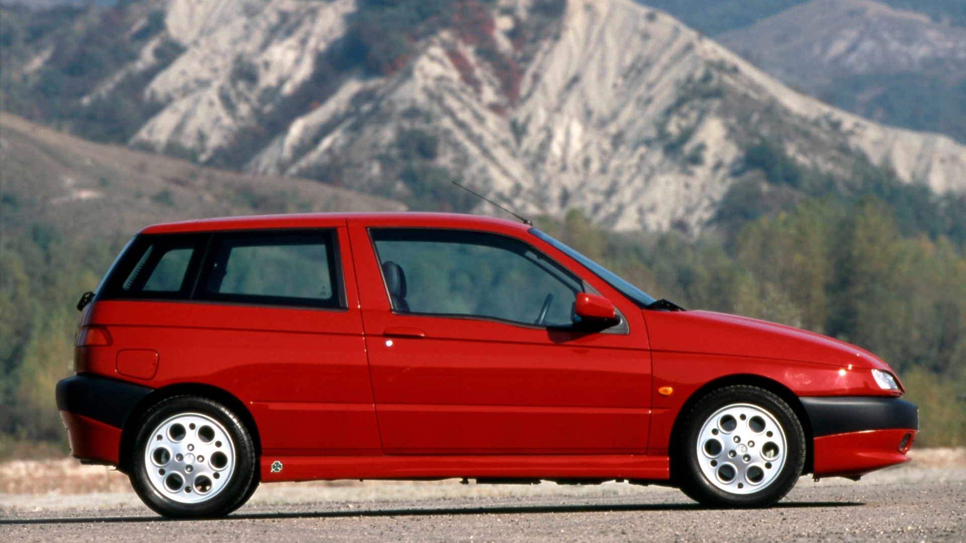 Hot-hatch-italiane-16V-4 Hot-hatch-italiane-16V-4