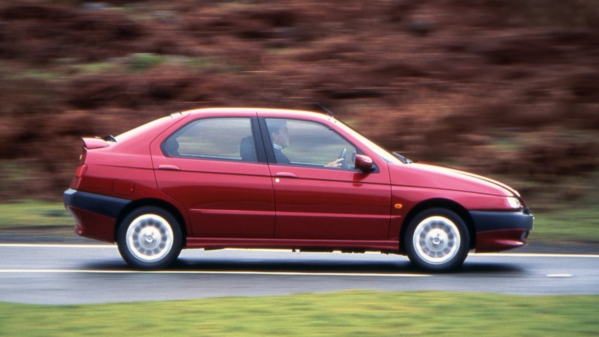 Hot-hatch-italiane-16V-6 Hot-hatch-italiane-16V-6