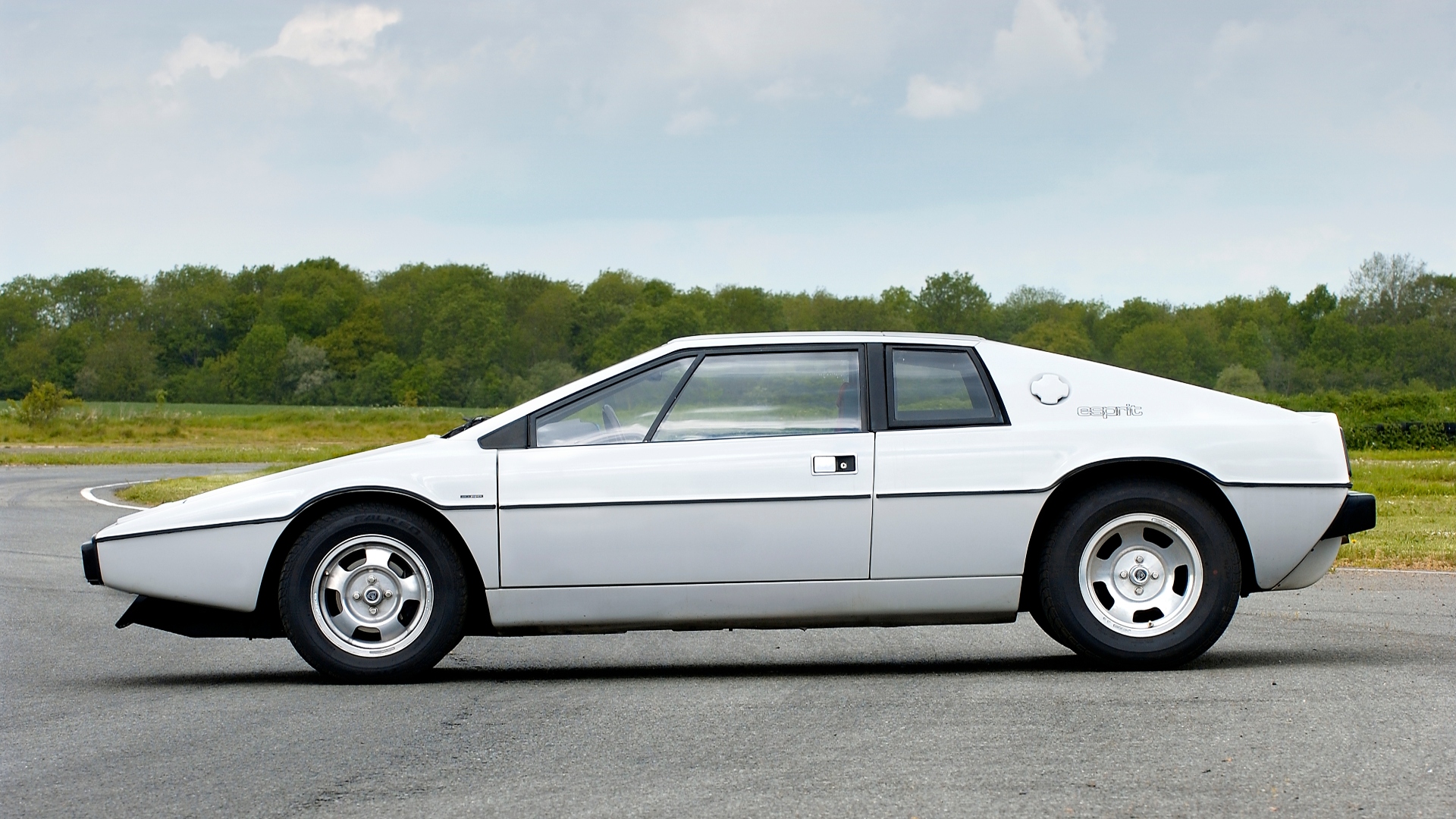 Lotus-Esprit-4