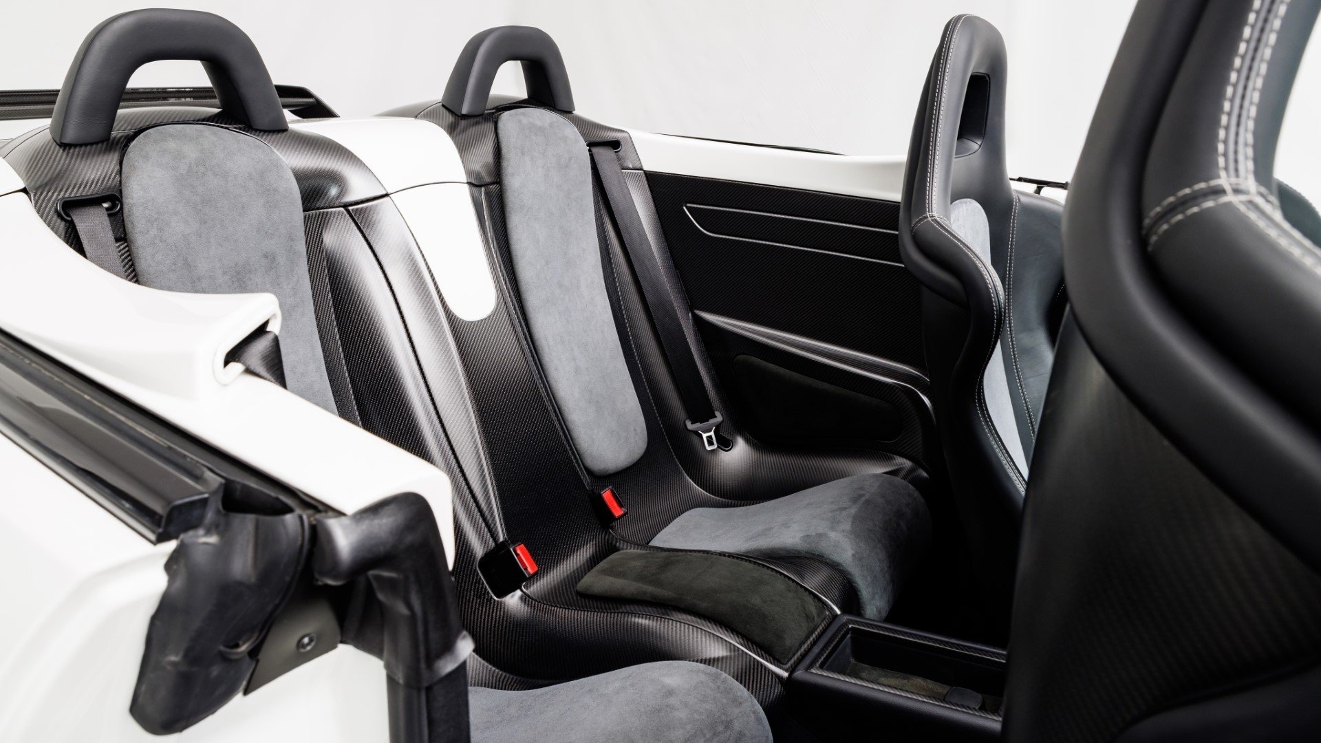 Mercedes-CLK-DTM-AMG-Cabriolet-10