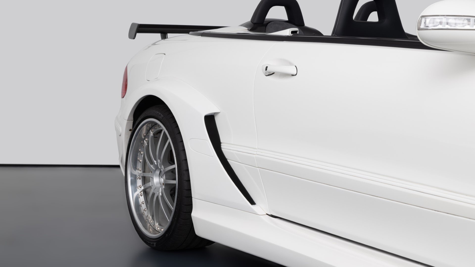 Mercedes-CLK-DTM-AMG-Cabriolet-12